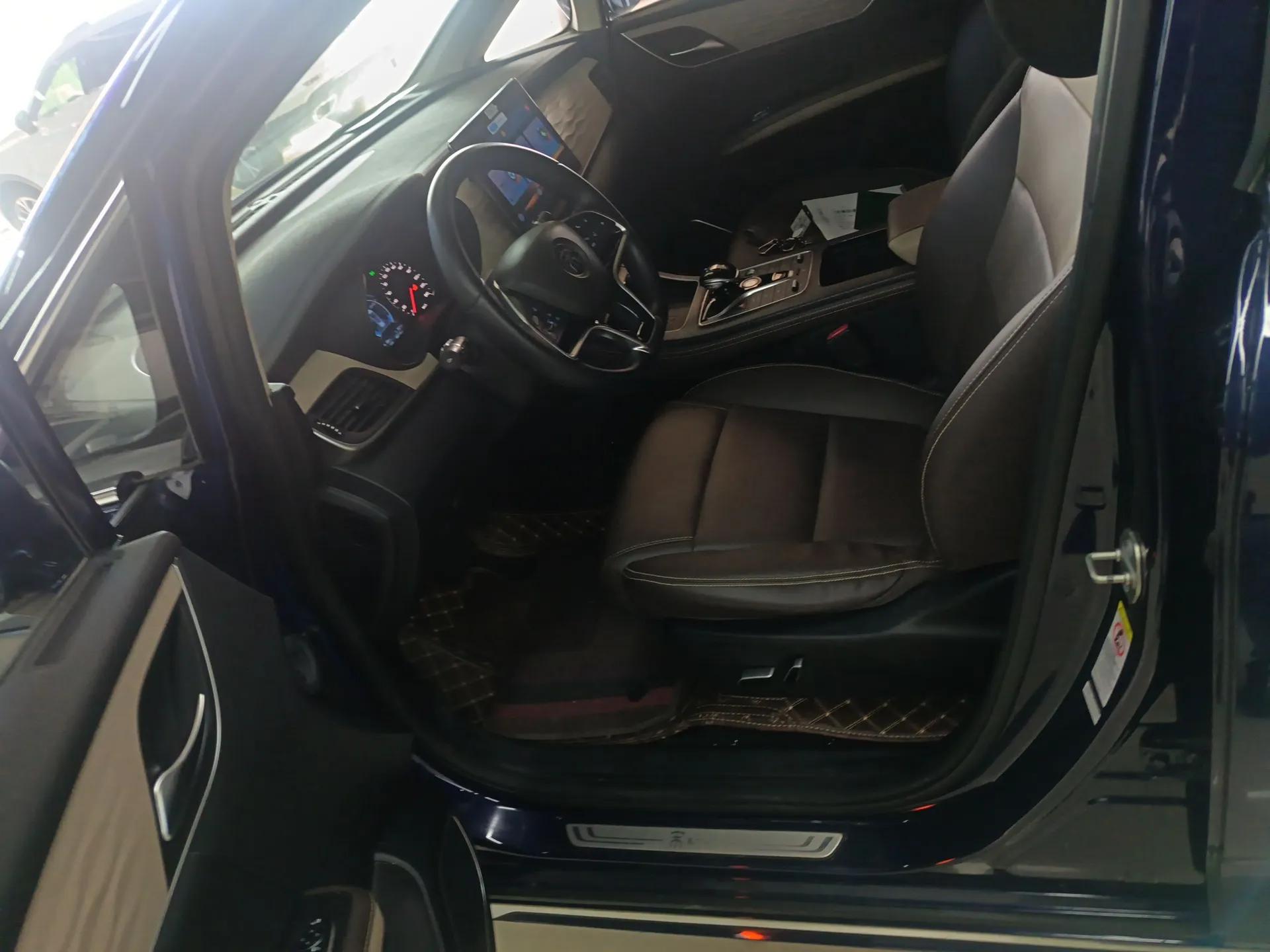 BYD Song MAX New Energy 2022 DM-i 105KM Prestige Model — миниатюра 18