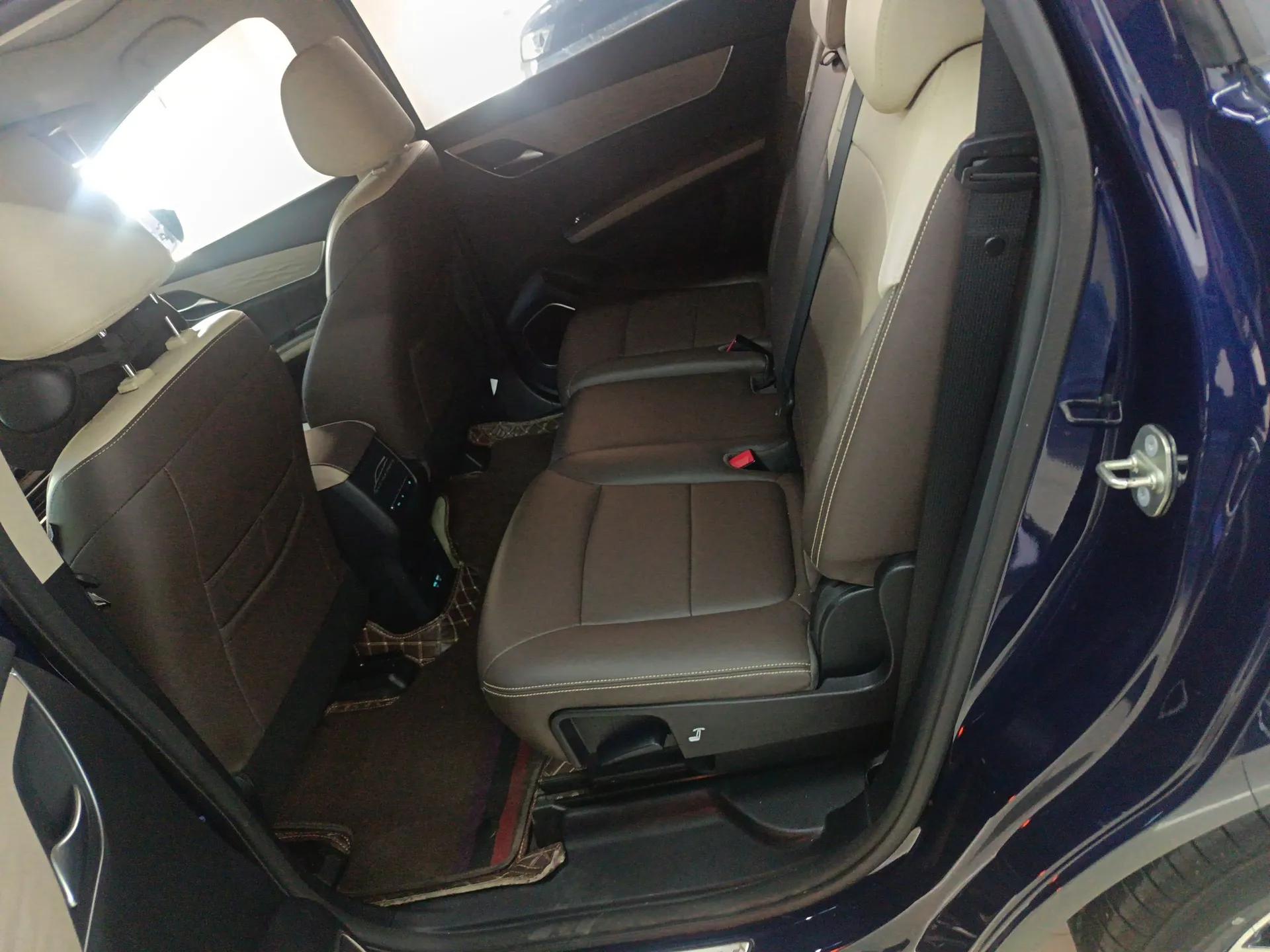 BYD Song MAX New Energy 2022 DM-i 105KM Prestige Model — миниатюра 20