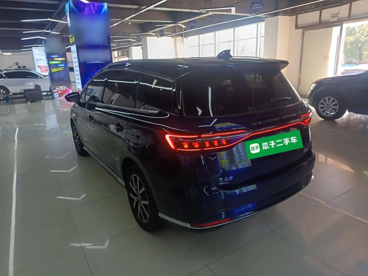 BYD Song MAX New Energy 2022 DM-i 105KM Prestige Model — миниатюра 4