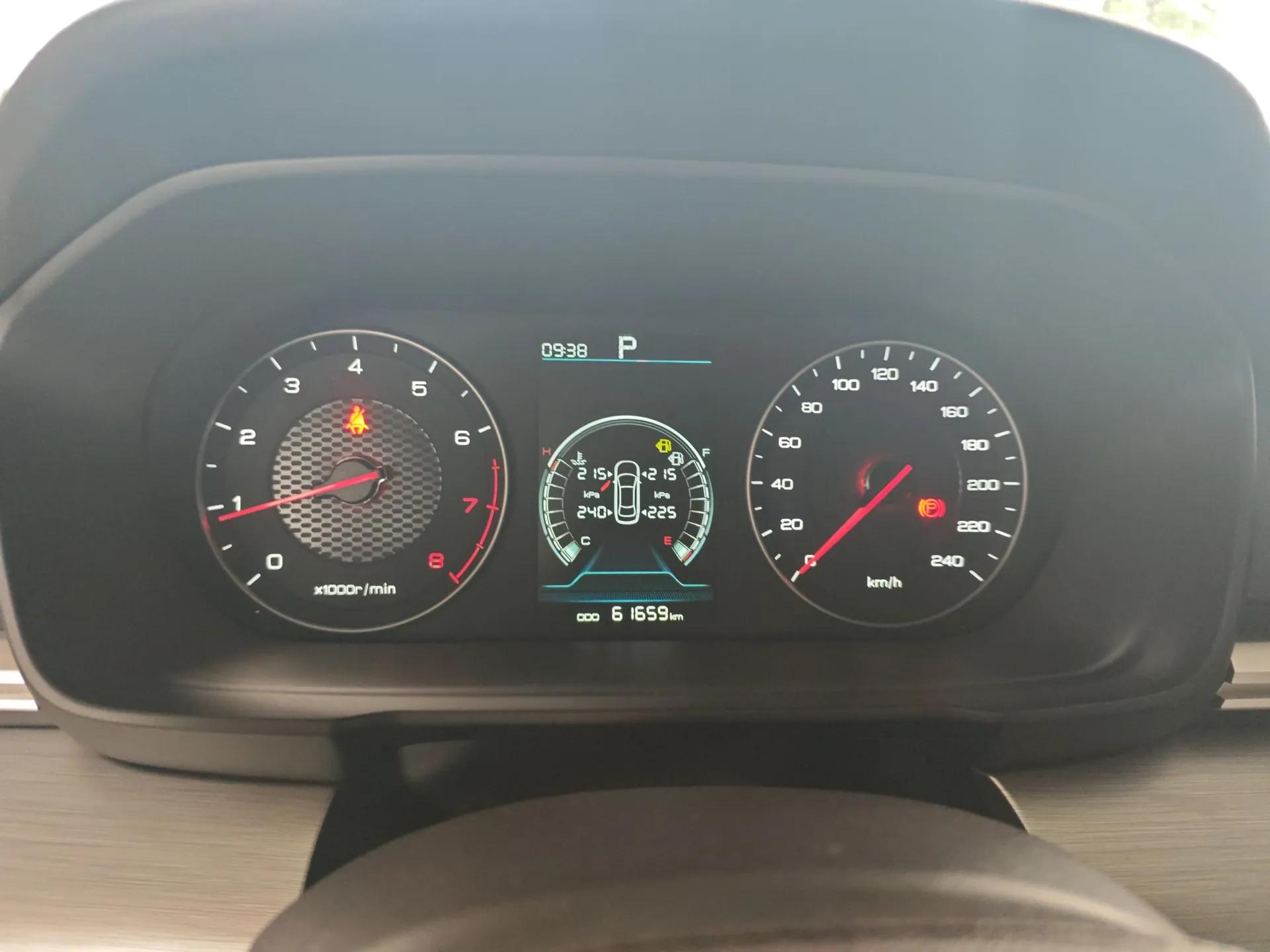 BYD Qin 2019 1.5L Automatic Prestige Model — миниатюра 15