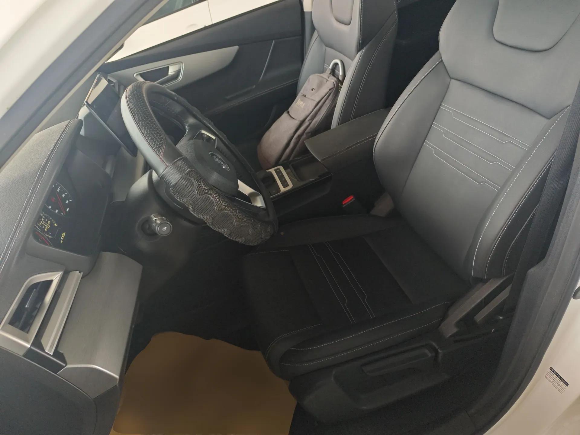 BYD Qin 2019 1.5L Automatic Prestige Model — миниатюра 18