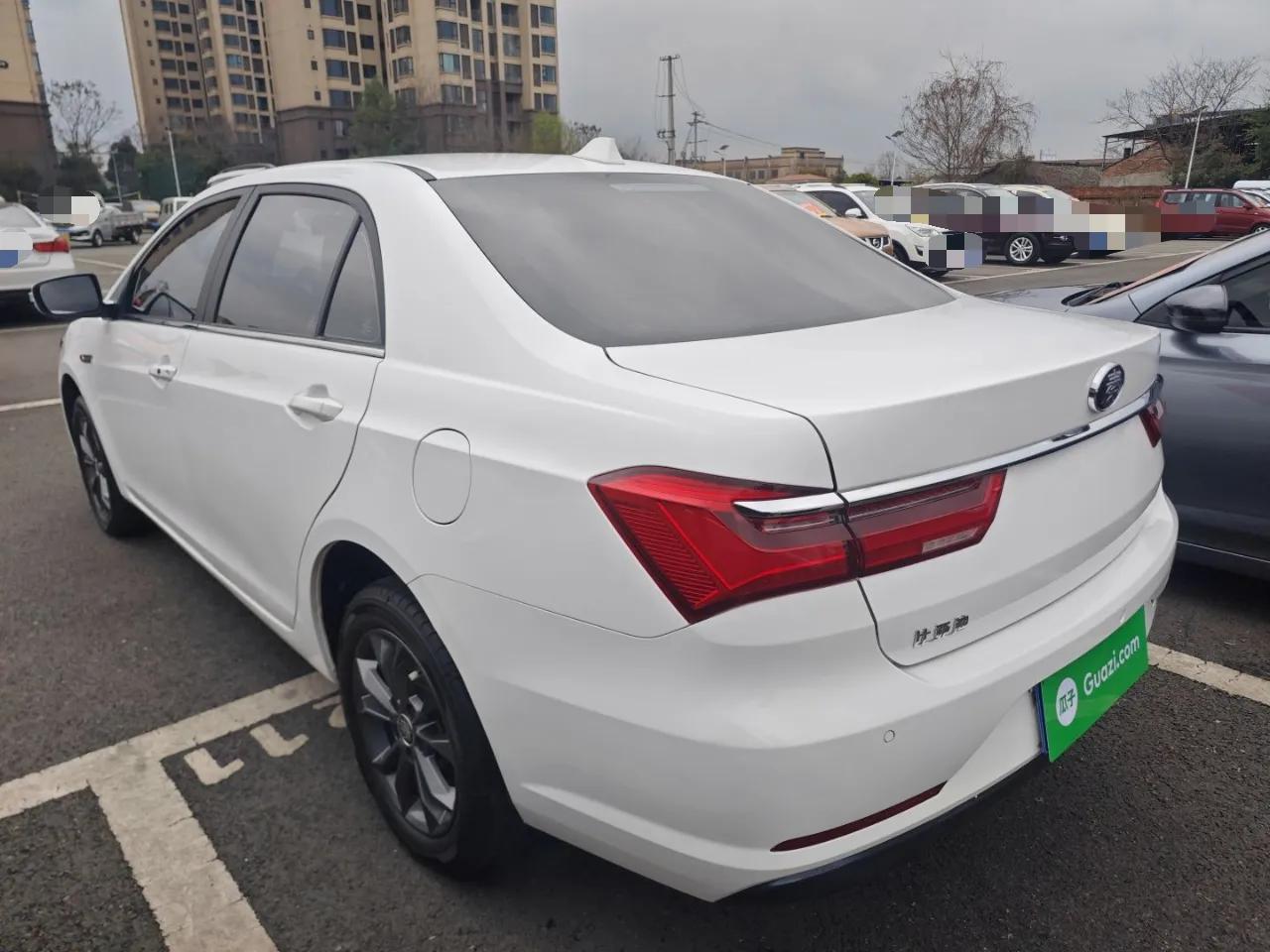BYD Qin 2019 1.5L Automatic Prestige Model — миниатюра 4