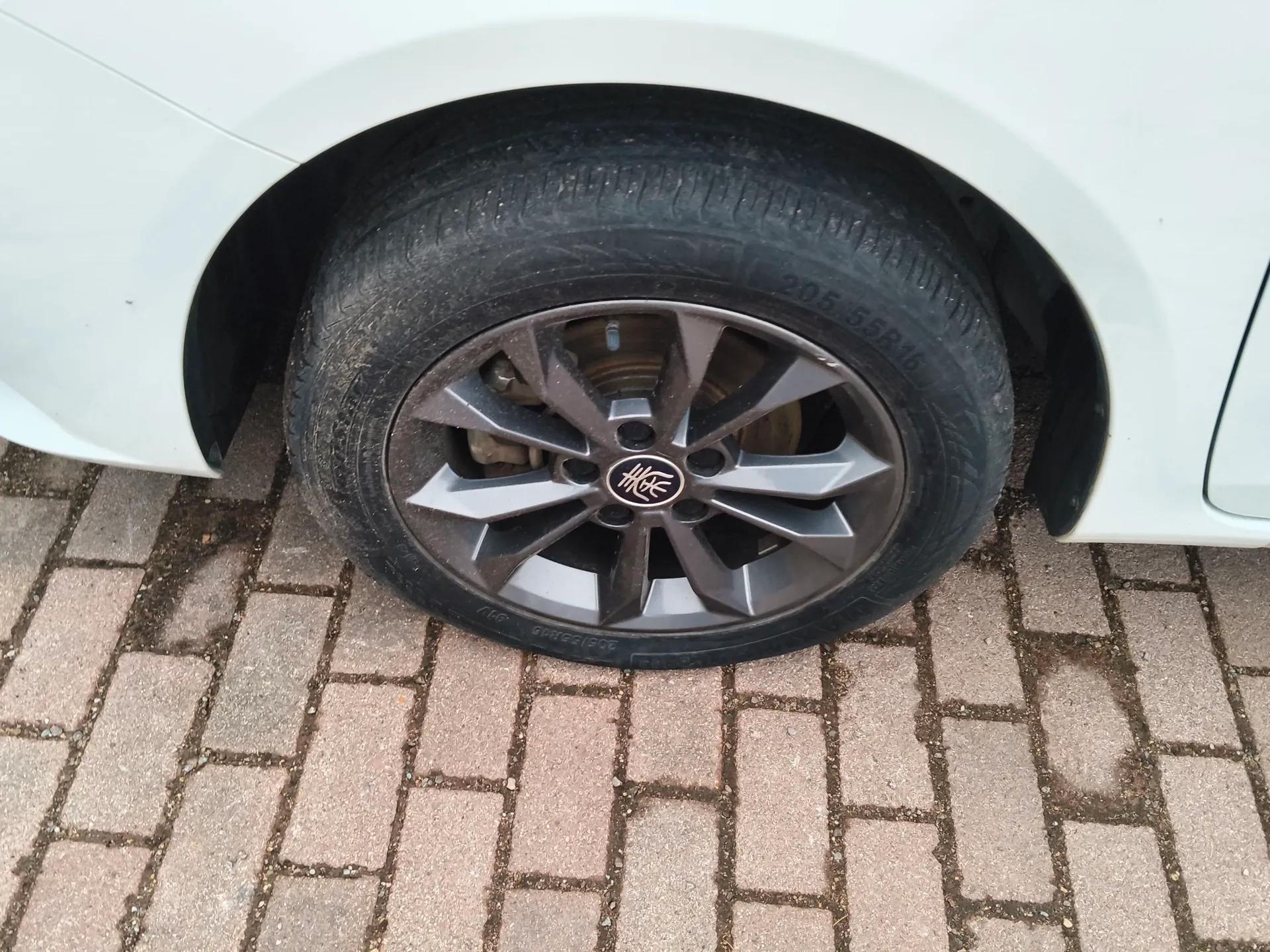BYD Qin 2019 1.5L Automatic Prestige Model — миниатюра 9