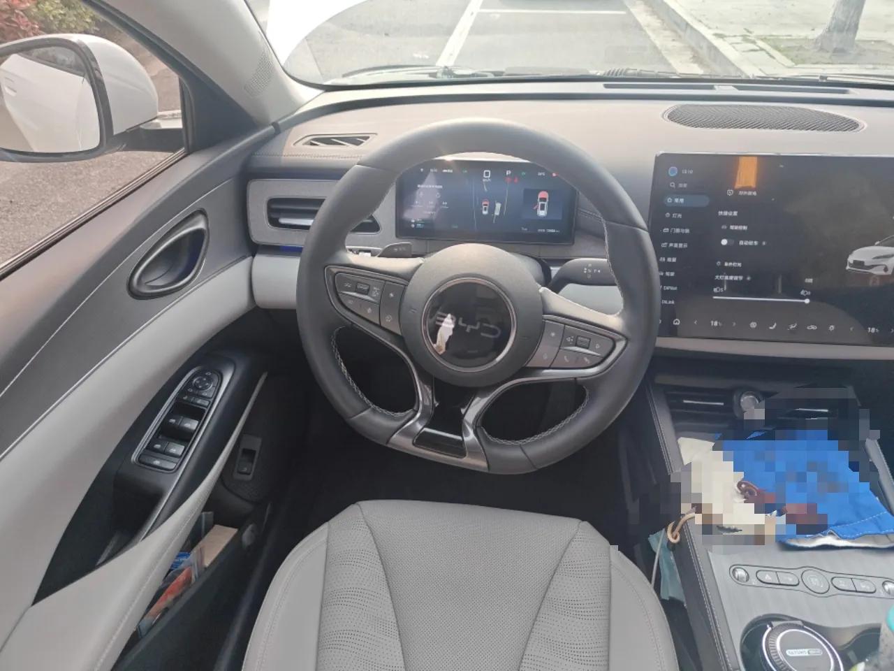 BYD Seal 06 DM-i Touring 2025 DM-i Touring High-End Model — миниатюра 11