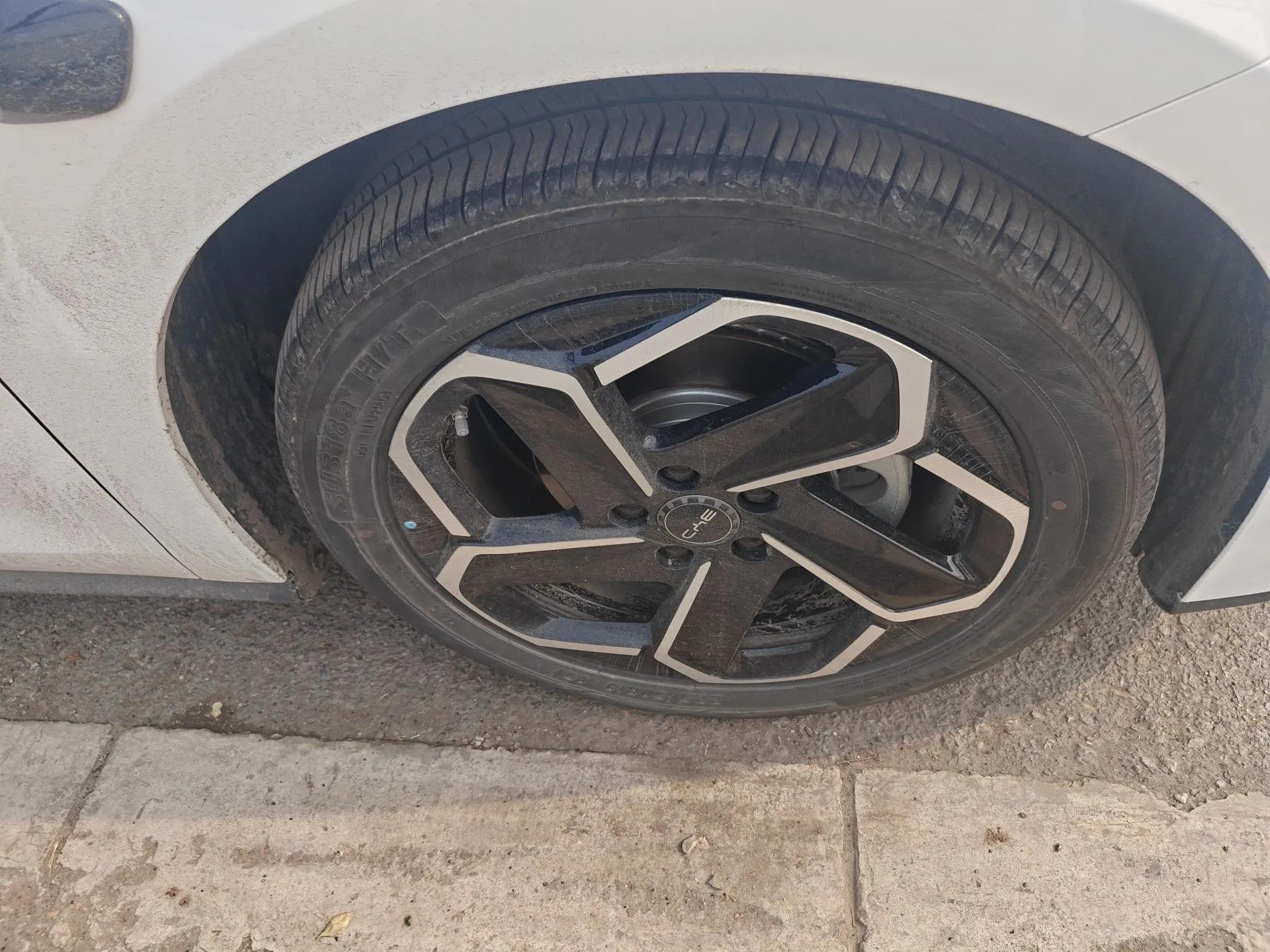 BYD Seal 06 DM-i Touring 2025 DM-i Touring High-End Model — миниатюра 8