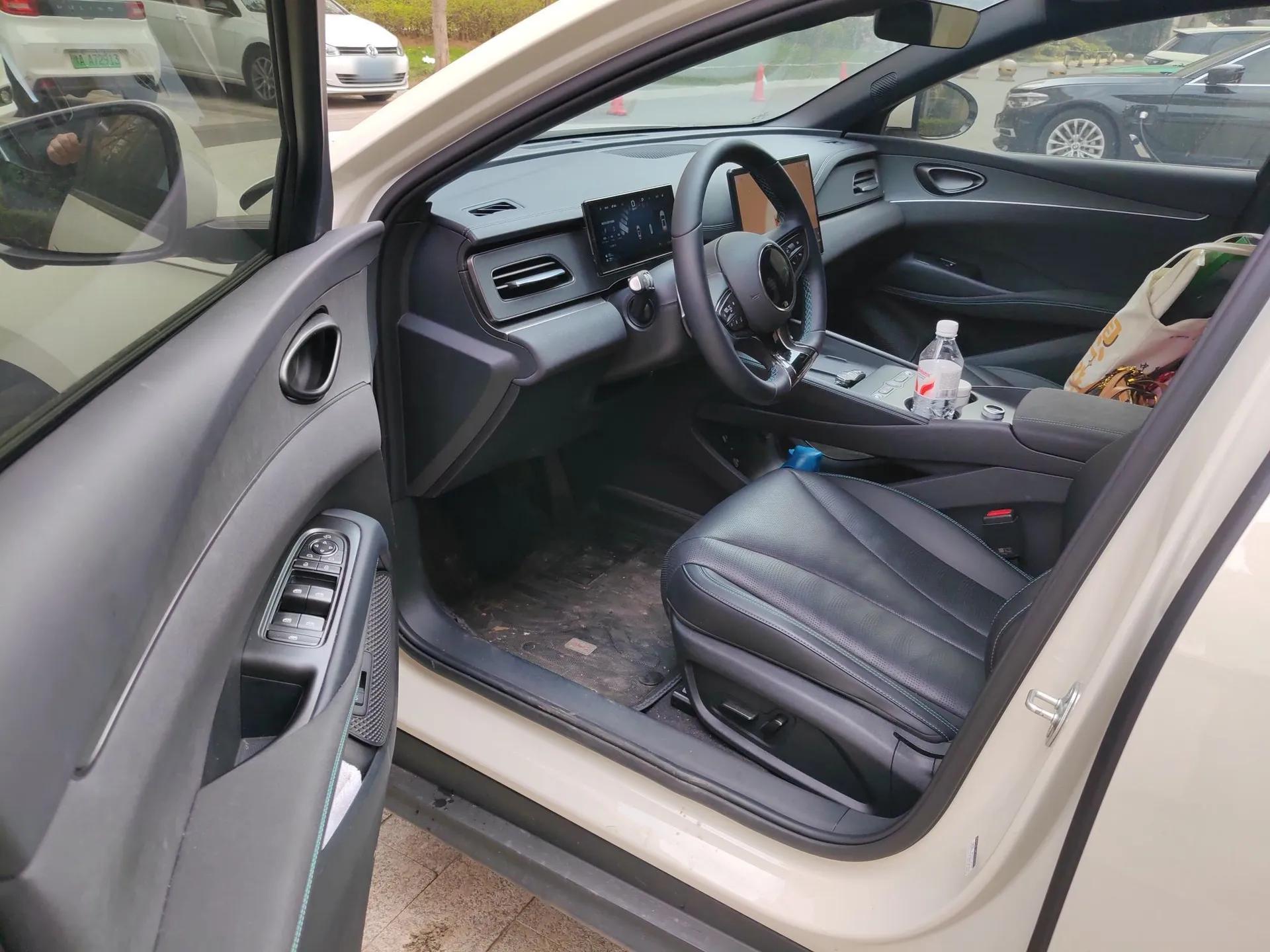 BYD Seal 06 DM-i Touring 2025 DM-i 80KM Prestigious Edition — миниатюра 17