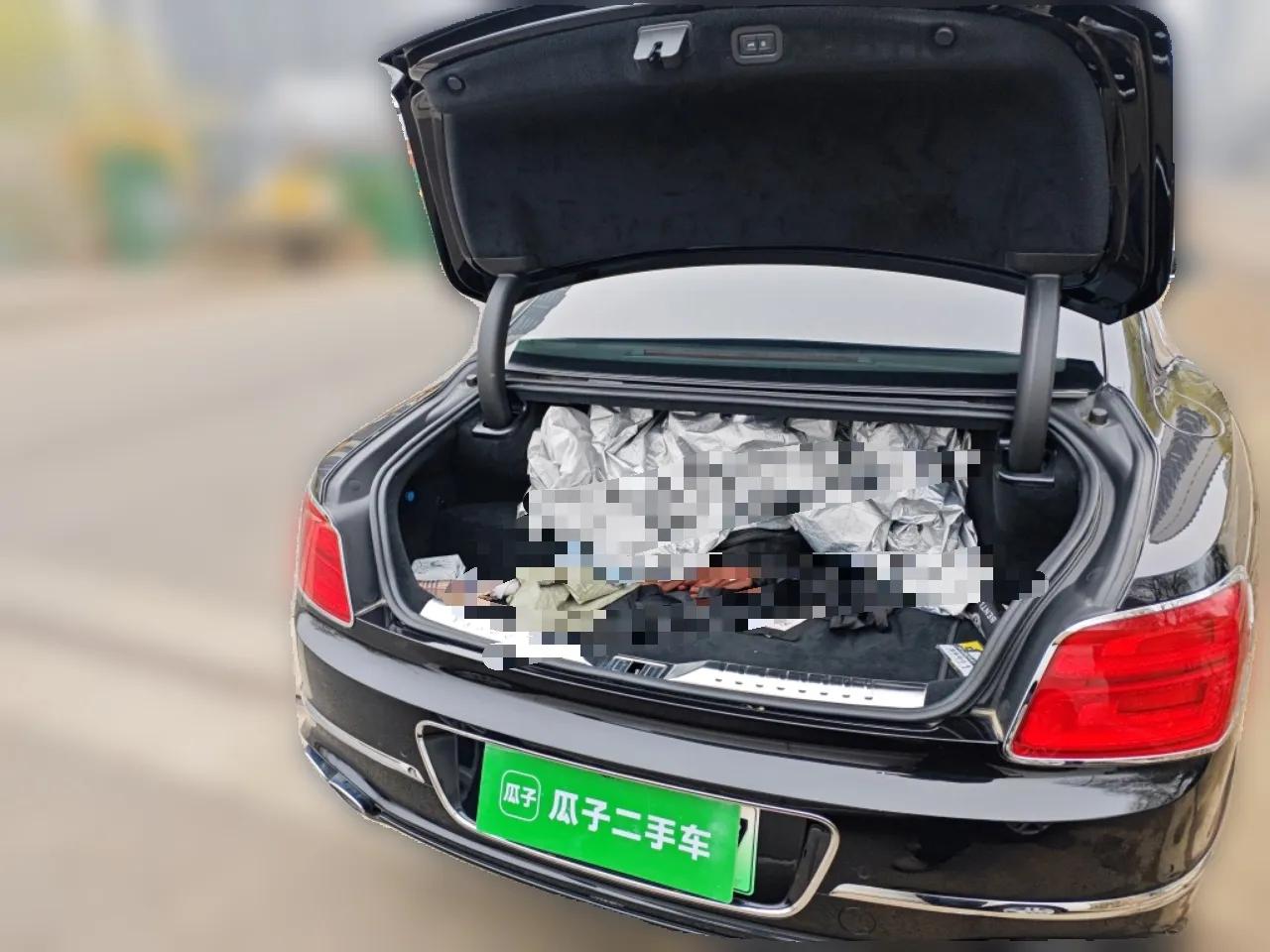 Bentley Flying Spur Plug-in Hybrid 2022 2.9T V6 Hybrid Mulliner — миниатюра 20