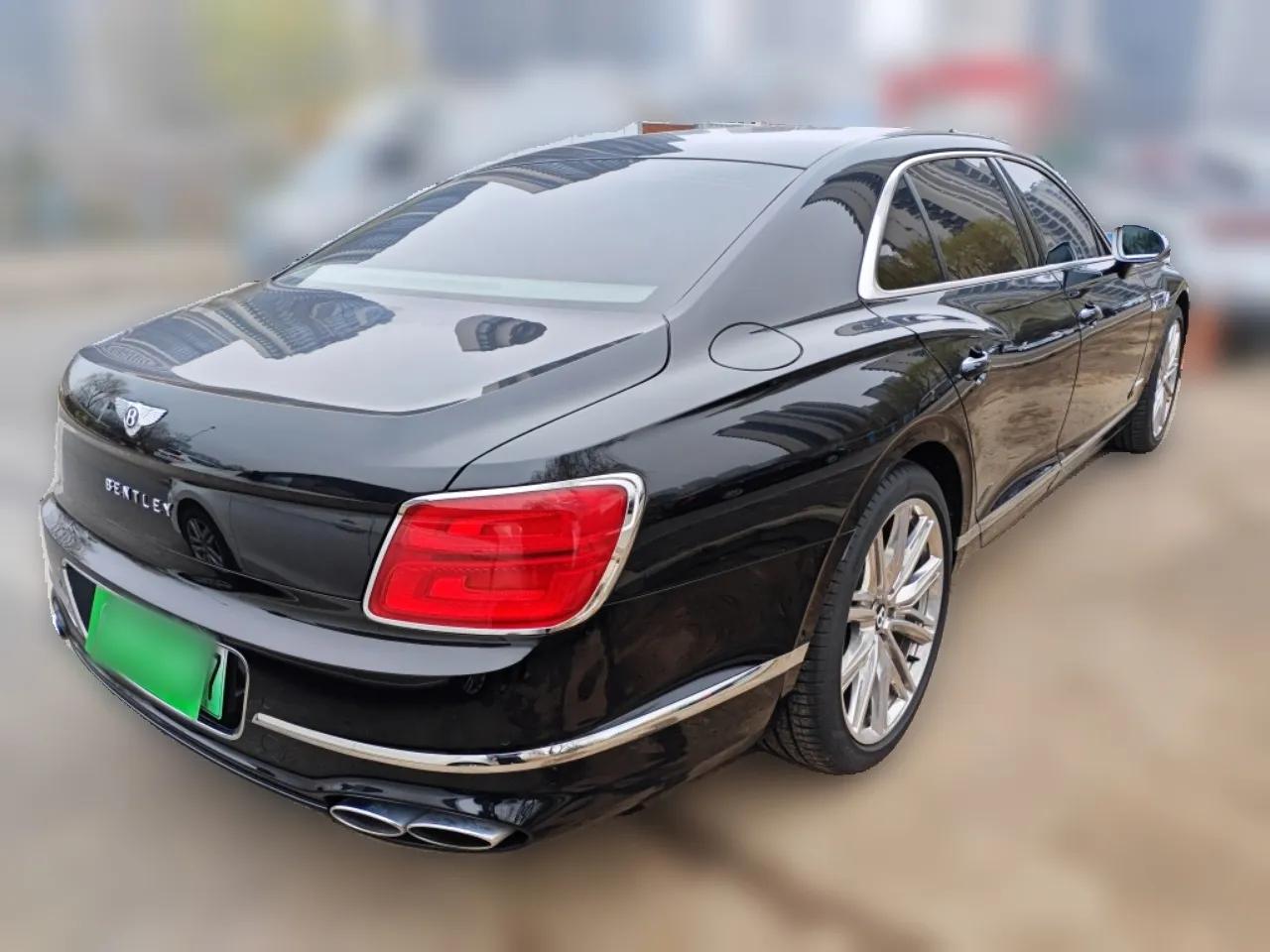 Bentley Flying Spur Plug-in Hybrid 2022 2.9T V6 Hybrid Mulliner — миниатюра 6