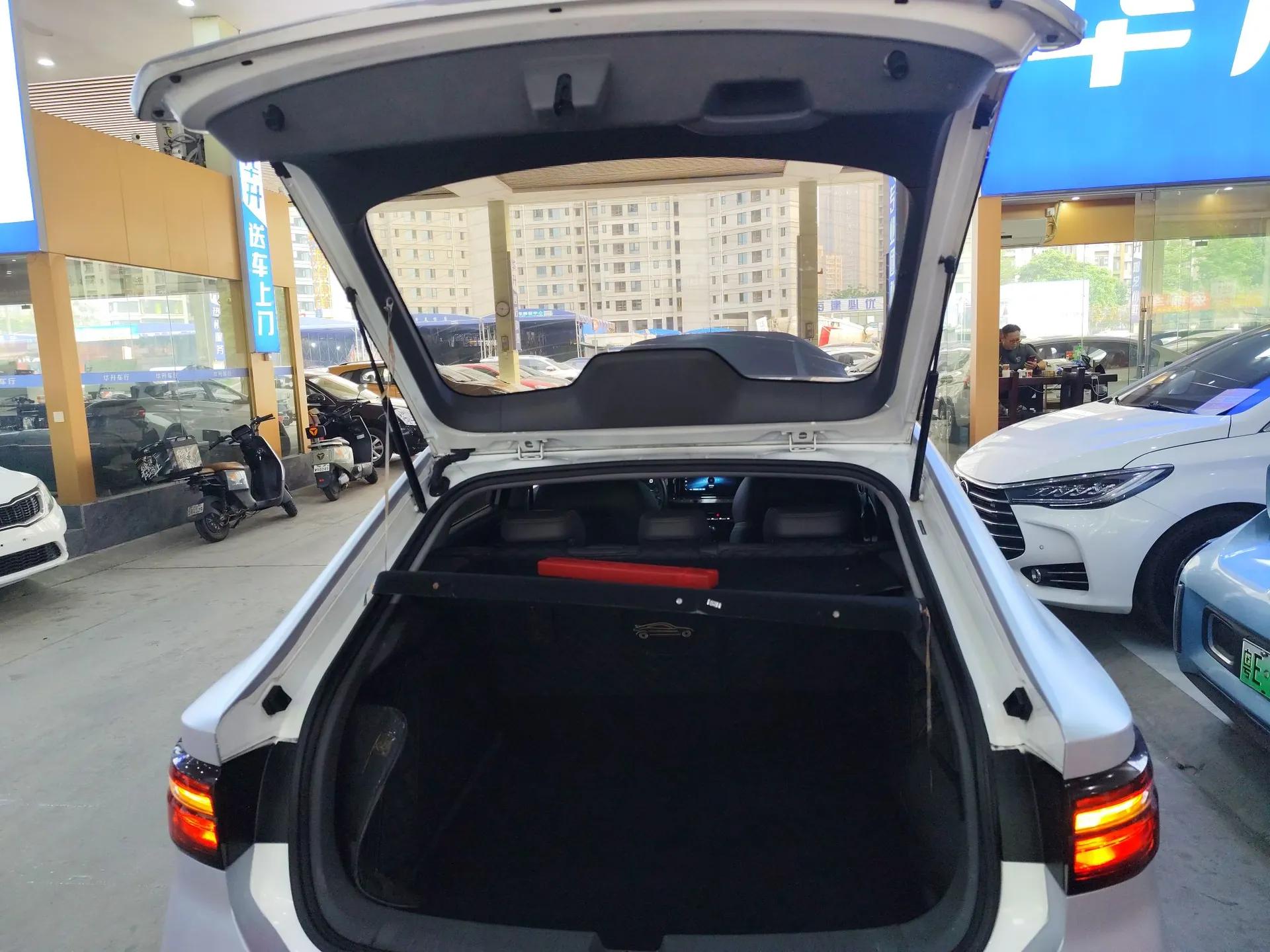 Baojun RC-5 2020 1.5L Manual Smart Luxury Edition — миниатюра 22