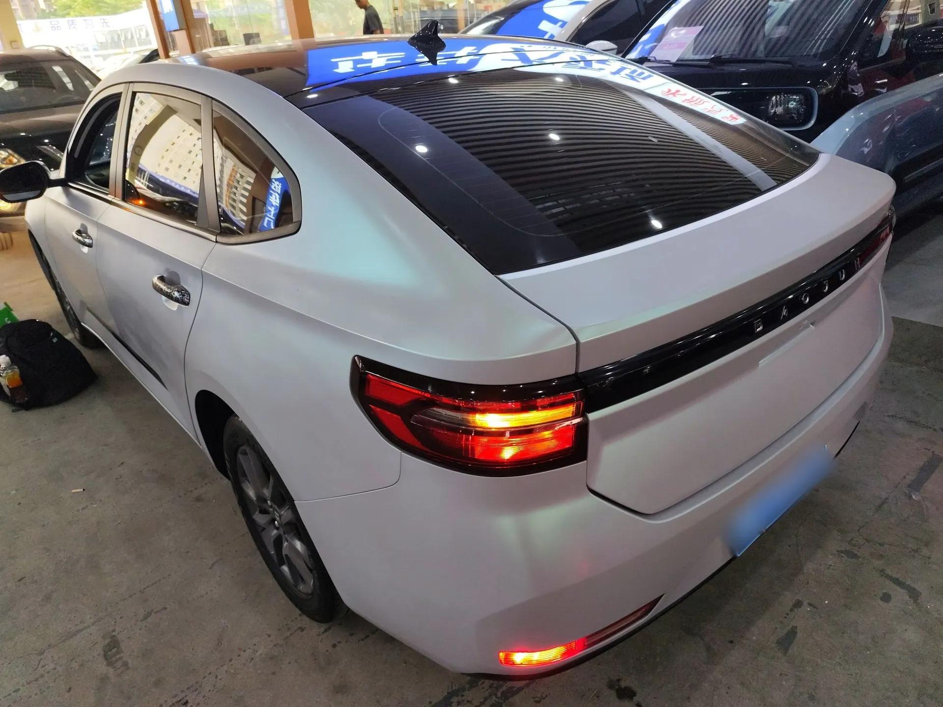 Baojun RC-5 2020 1.5L Manual Smart Luxury Edition — миниатюра 4