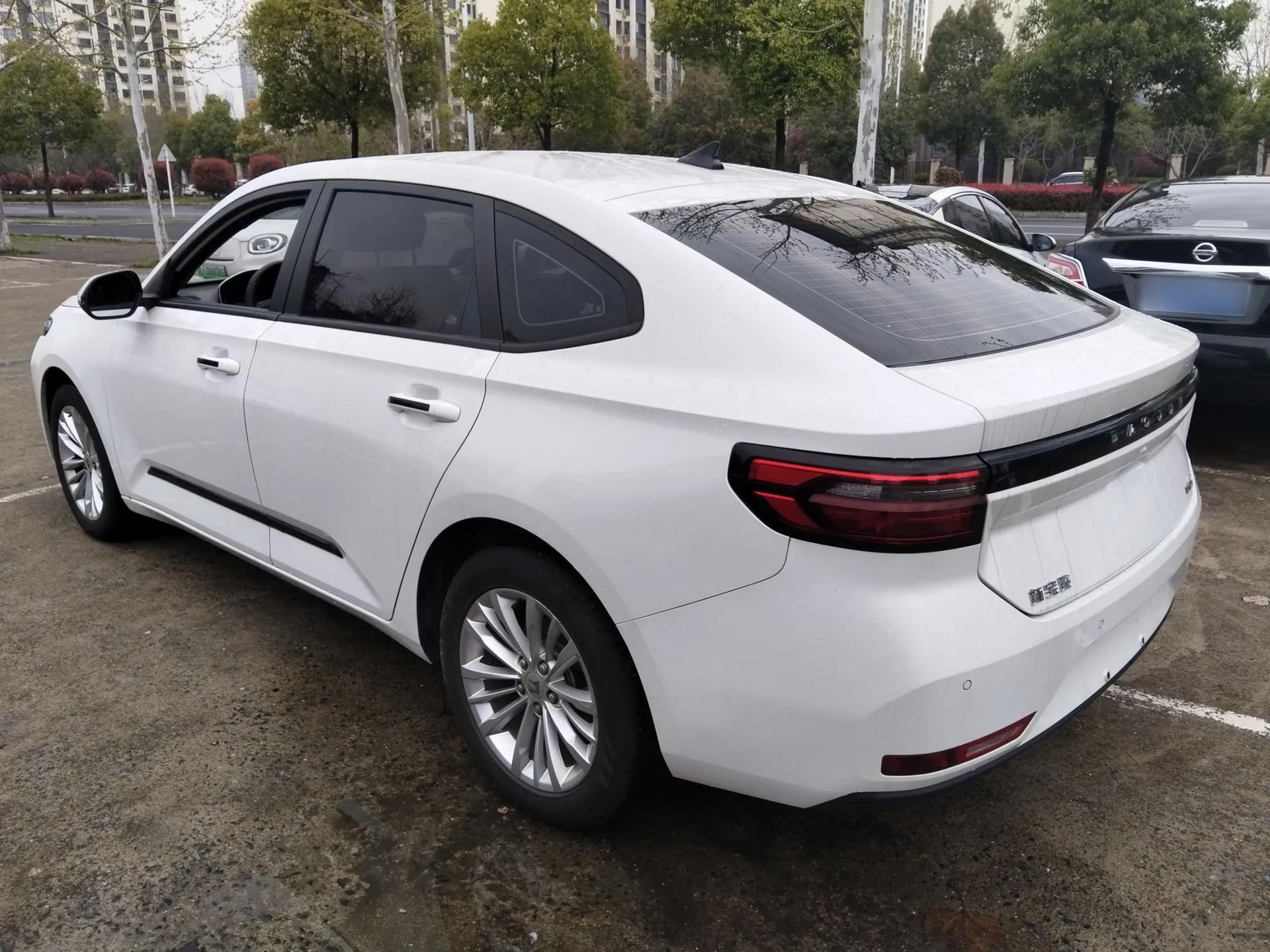 Baojun RC-5 2020 1.5T CVT Smart Luxury Edition — миниатюра 4