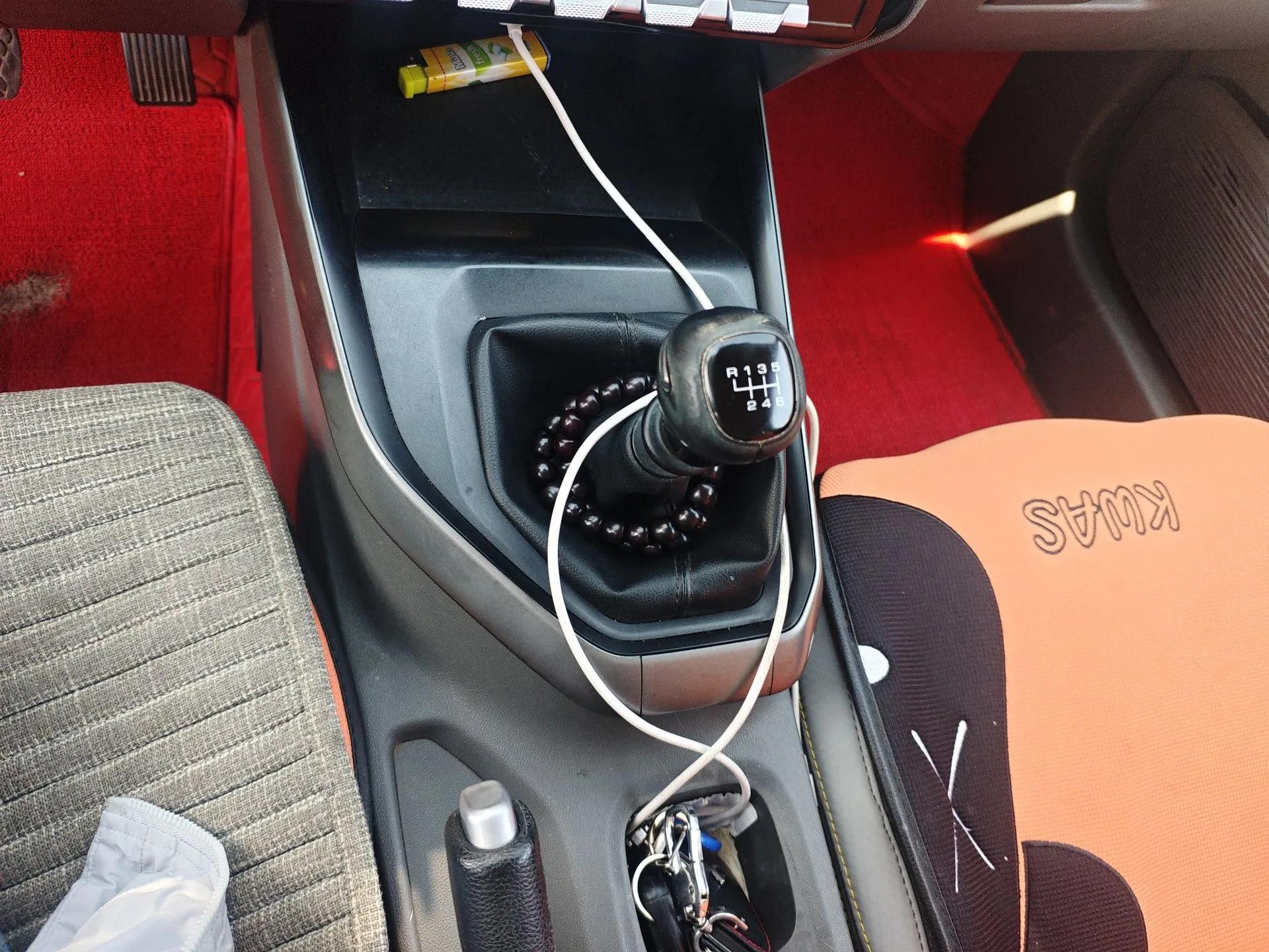 Baojun RC-5 2020 1.5L Manual Smart Luxury Edition — миниатюра 15