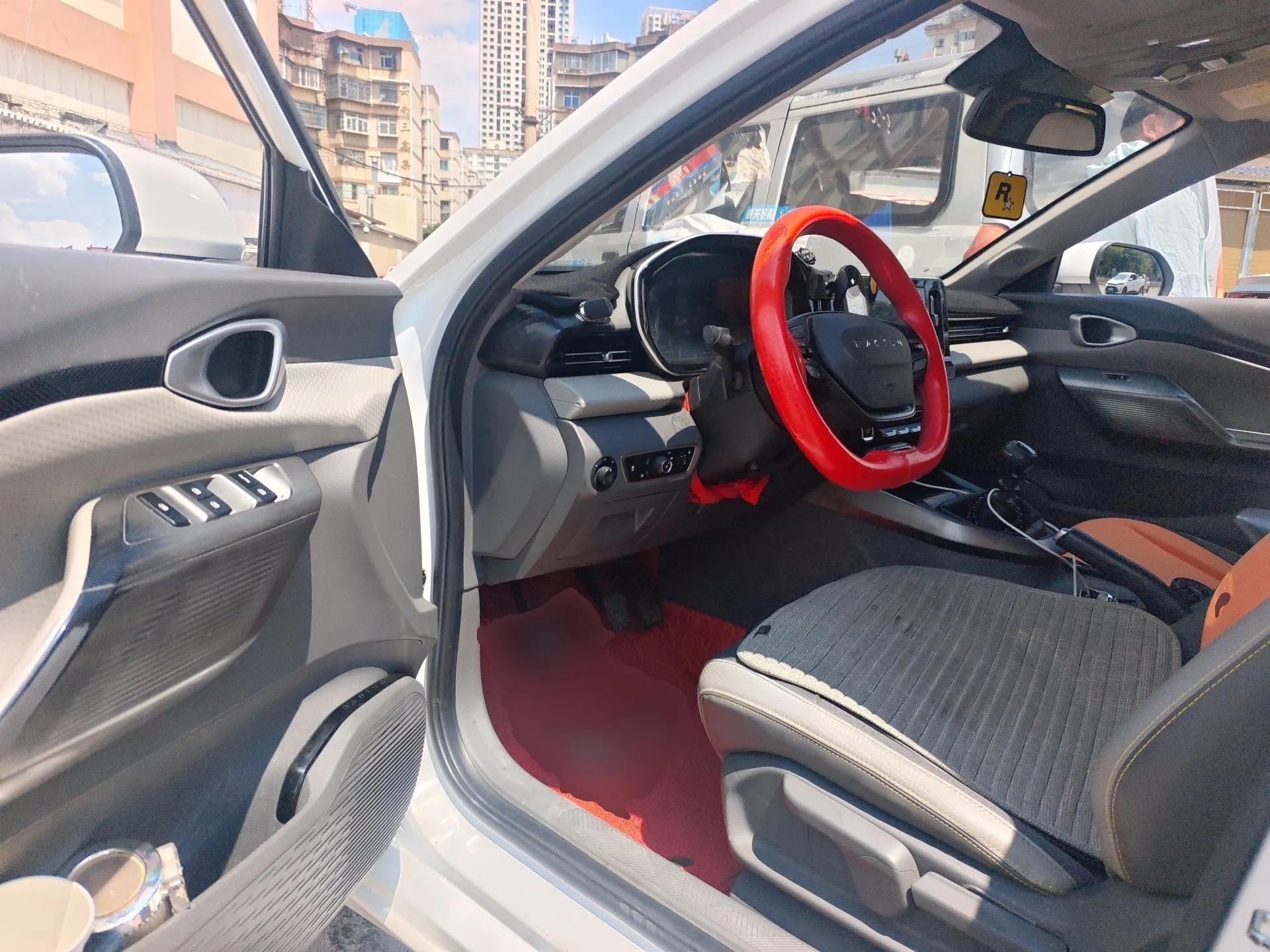 Baojun RC-5 2020 1.5L Manual Smart Luxury Edition — миниатюра 17