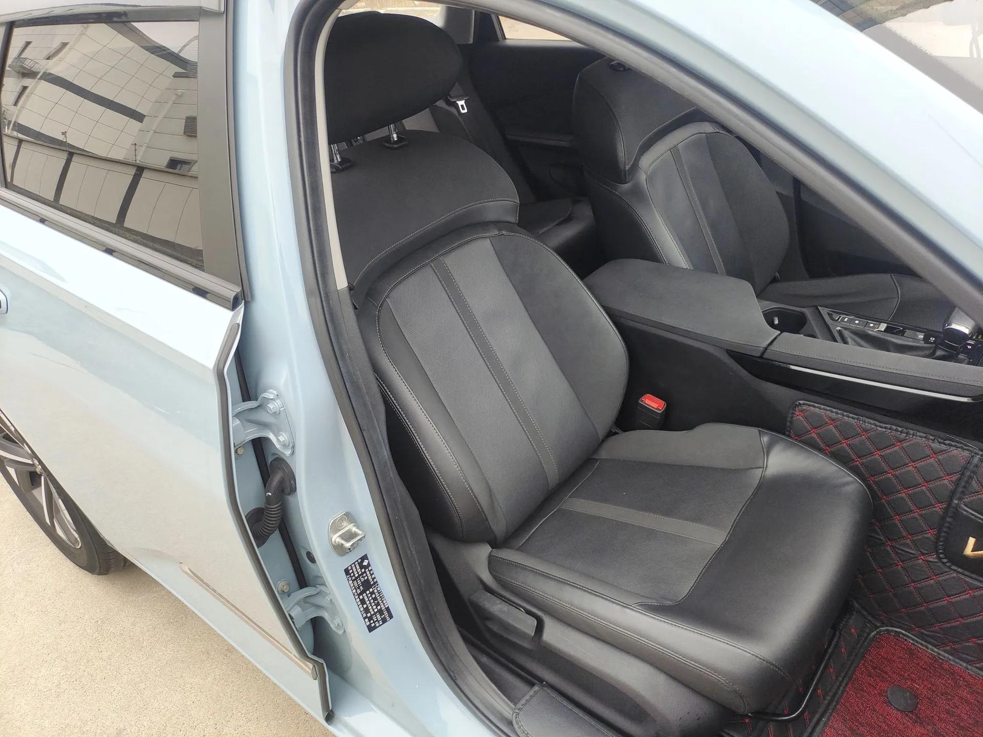 Baojun Valli 2021 1.5T Naqu Starry Sky CVT Flagship Model — миниатюра 23
