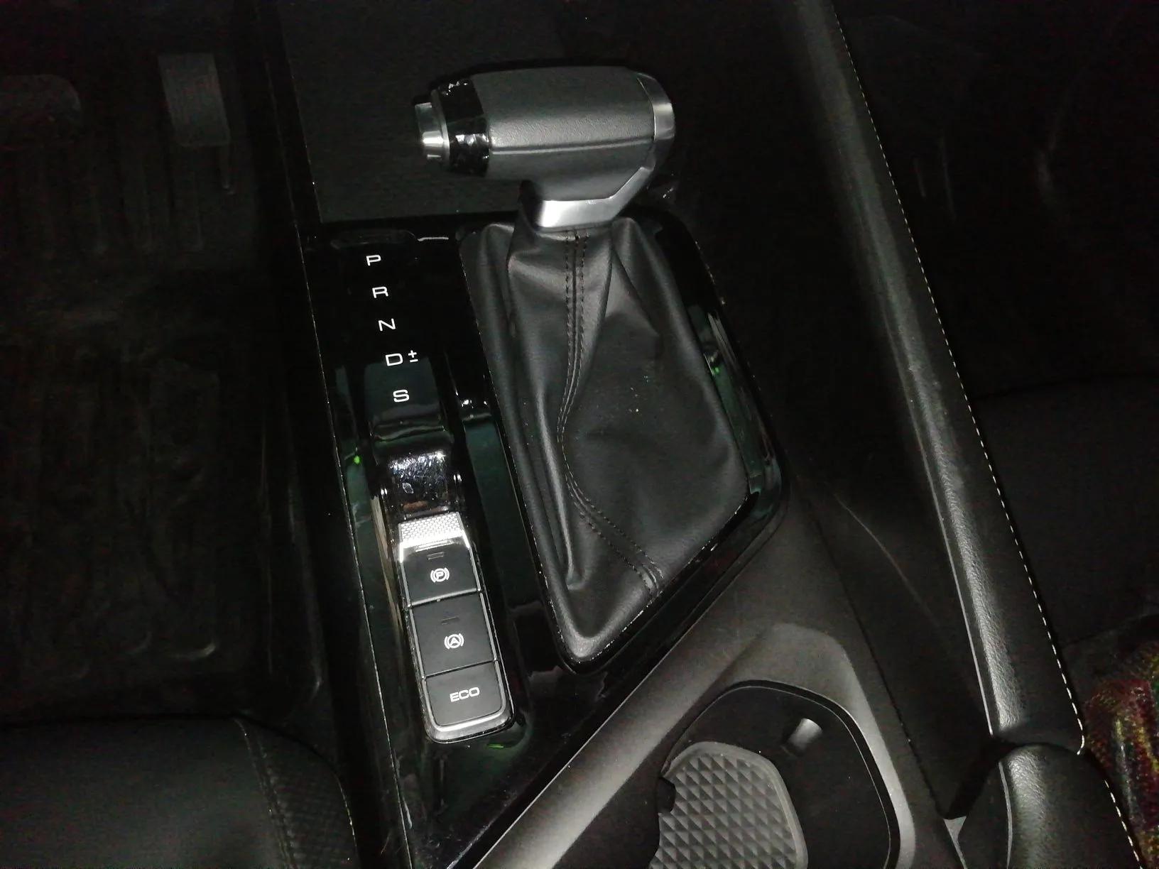 Baojun Valli 2021 1.5T Yili Pasture CVT Luxury Model — миниатюра 16
