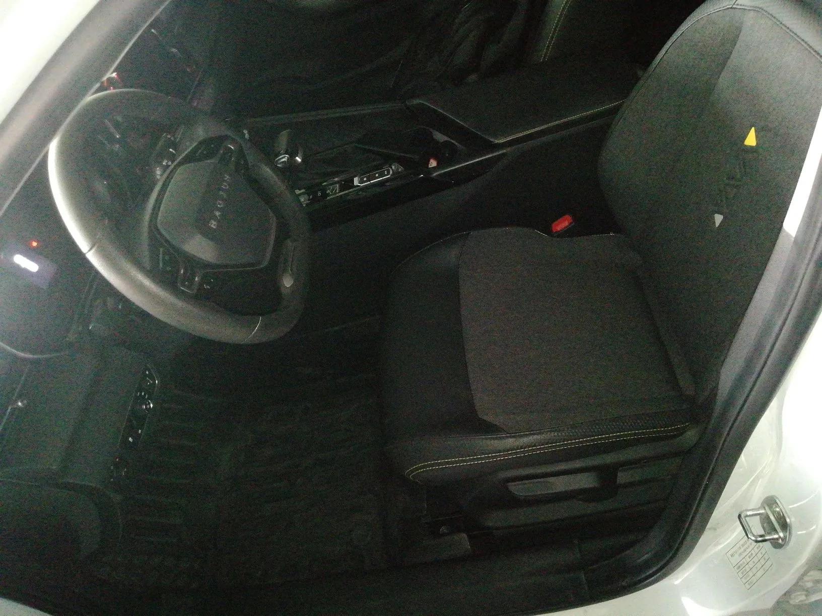 Baojun Valli 2021 1.5T Yili Pasture CVT Luxury Model — миниатюра 17