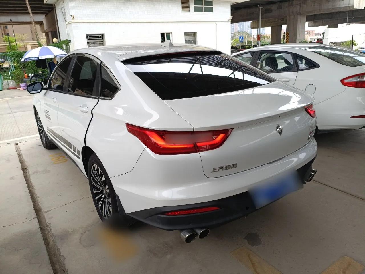 Baojun RC-6 2019 1.5T CVT 24-Hour Online Prestige Edition — миниатюра 4