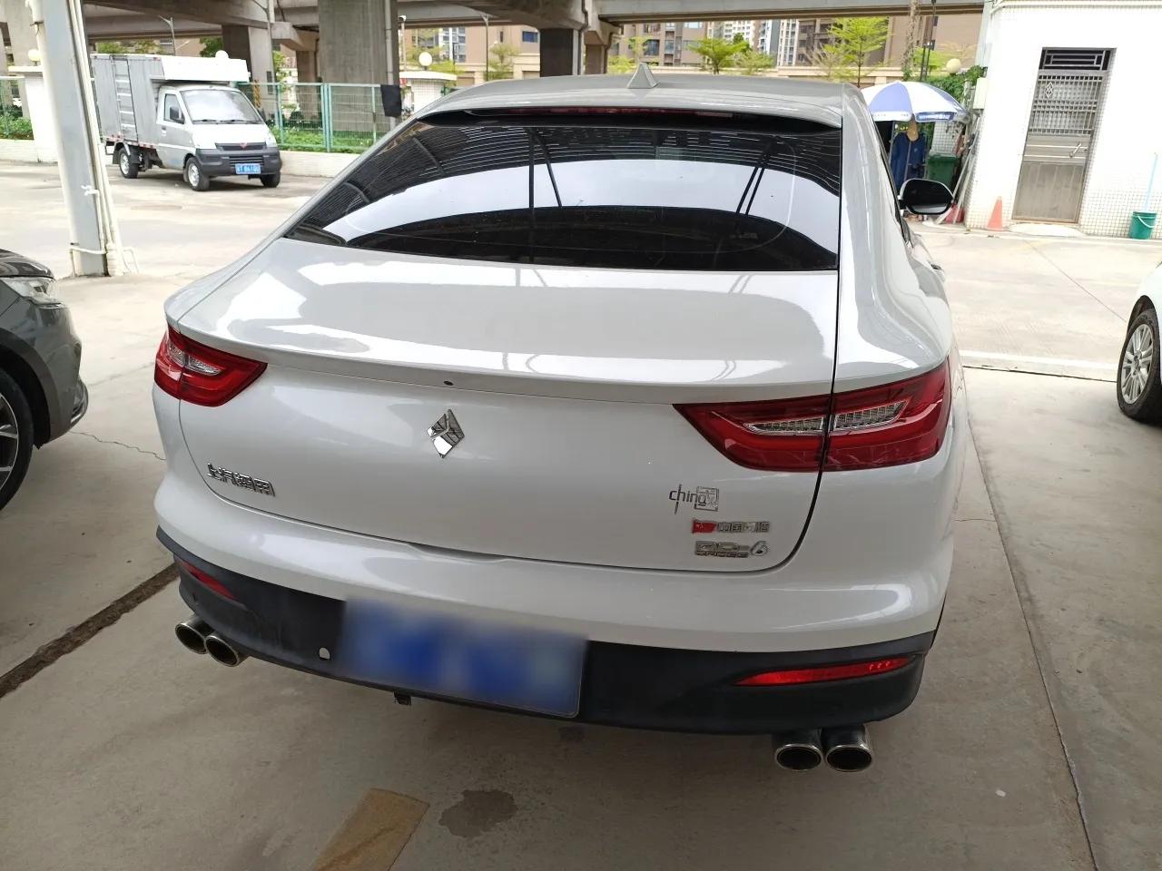 Baojun RC-6 2019 1.5T CVT 24-Hour Online Prestige Edition — миниатюра 5