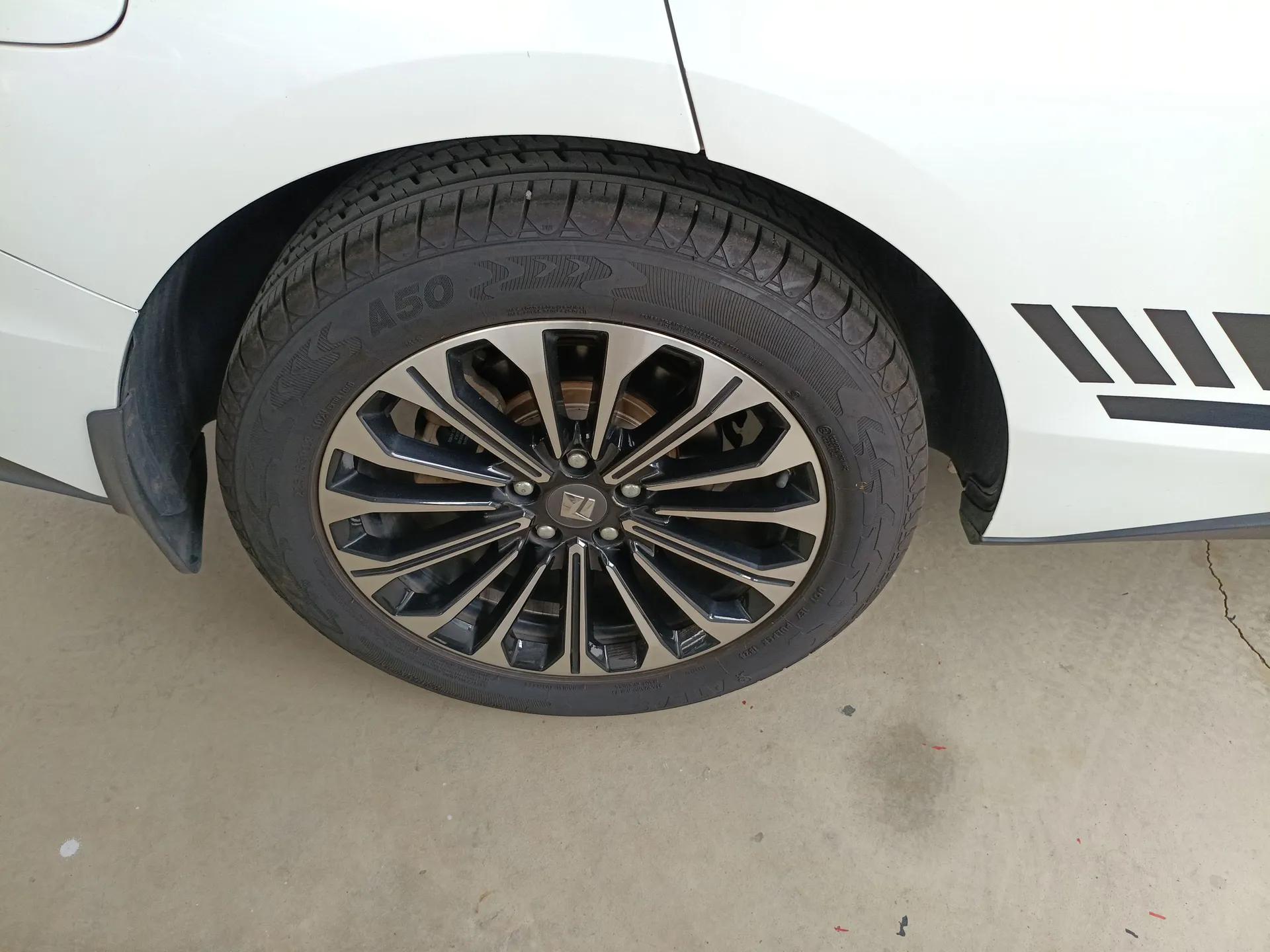 Baojun RC-6 2019 1.5T CVT 24-Hour Online Prestige Edition — миниатюра 10