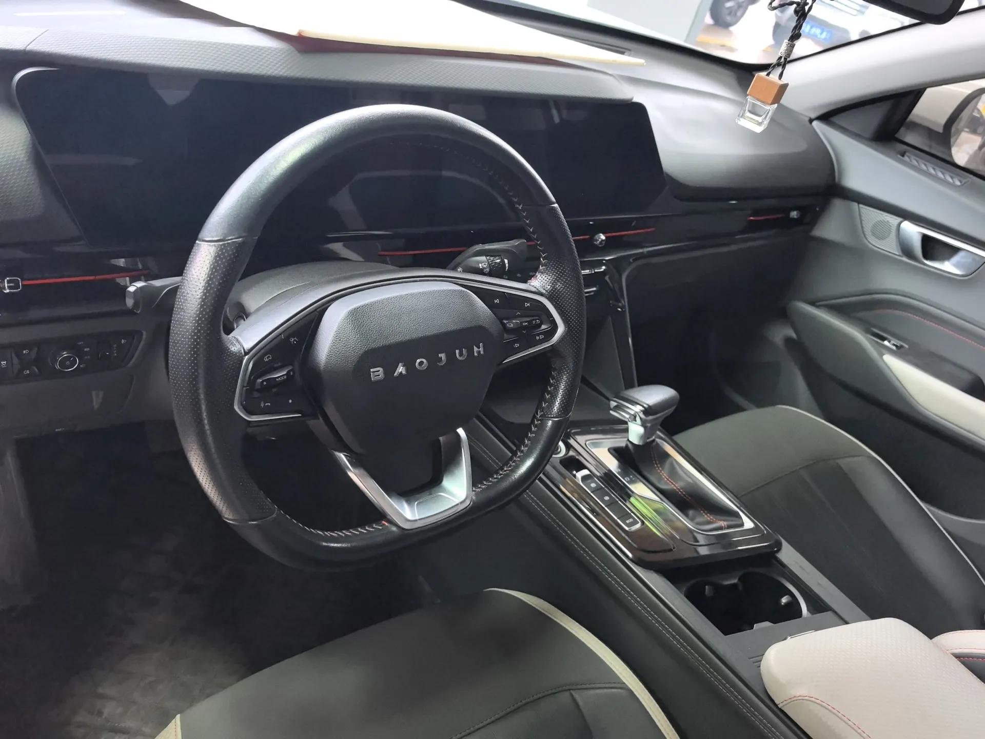 Baojun RC-6 2019 1.5T CVT 24-Hour Online Prestige Edition — миниатюра 13
