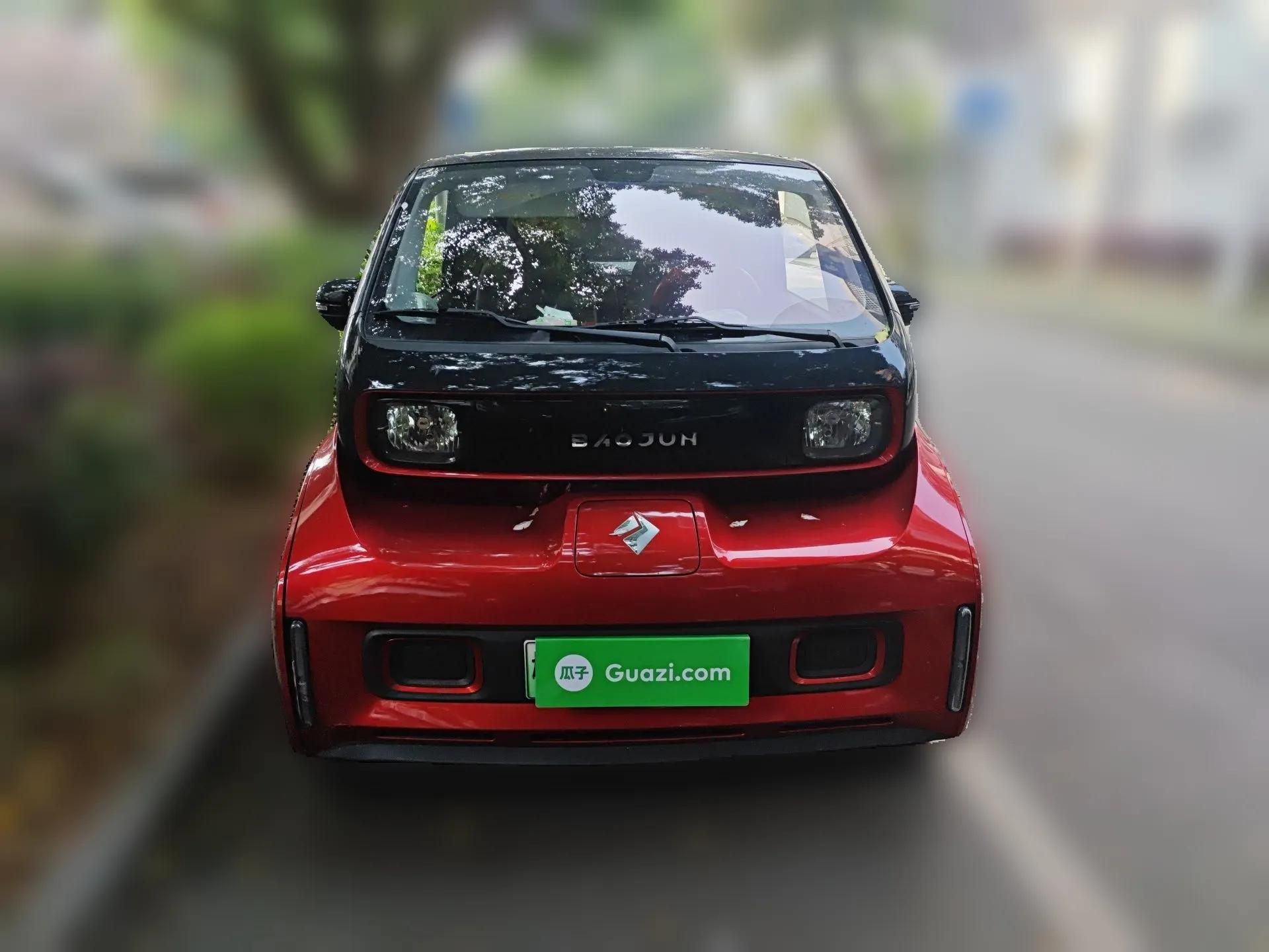 Baojun E300 2020 Star Travel Edition — миниатюра 2