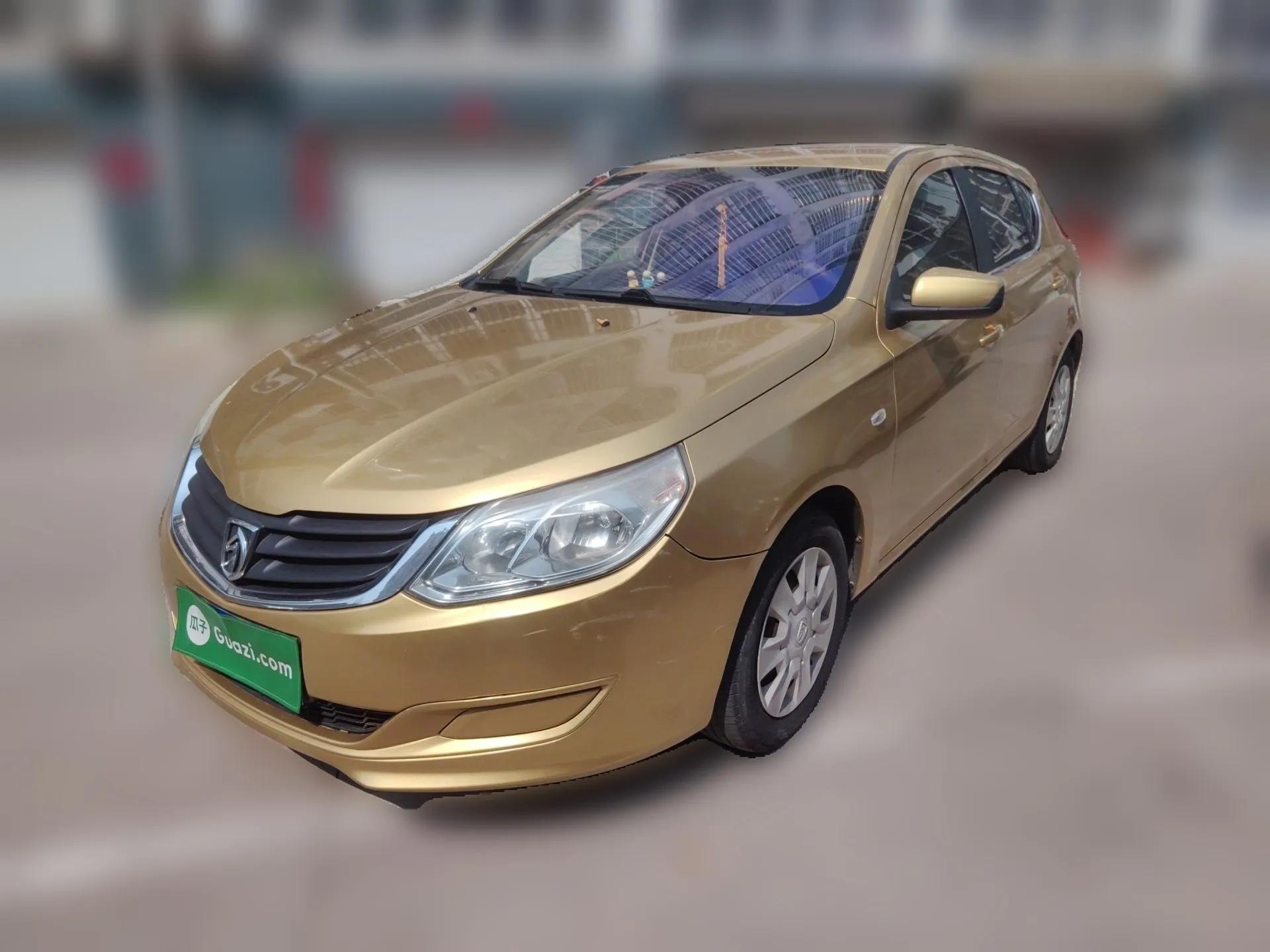 Baojun 610 2014 1.5L manual standard version — миниатюра 1