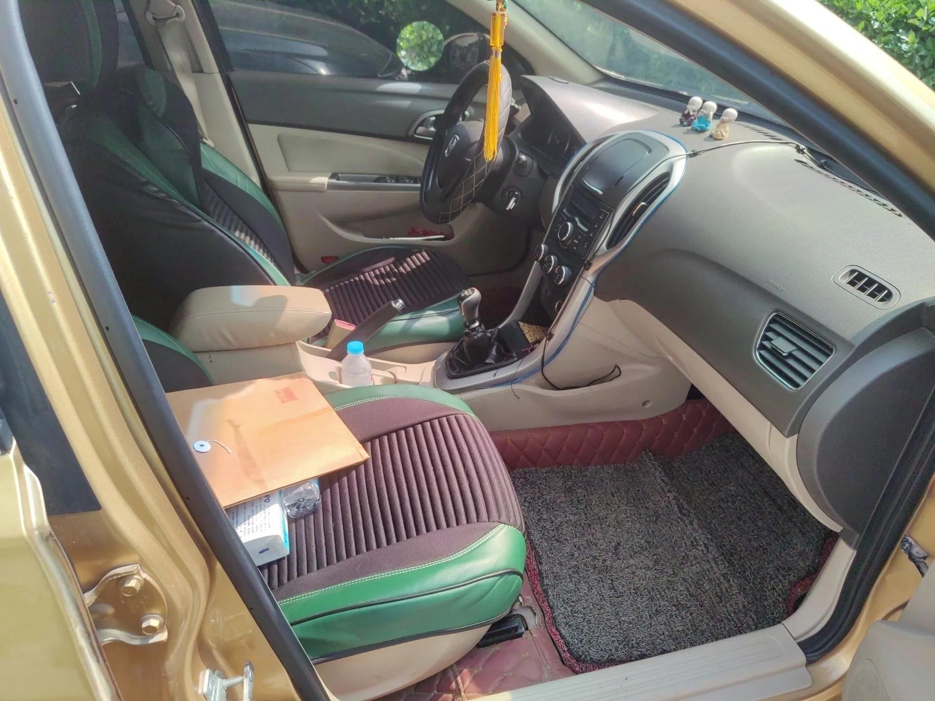 Baojun 610 2014 1.5L manual standard version — миниатюра 16