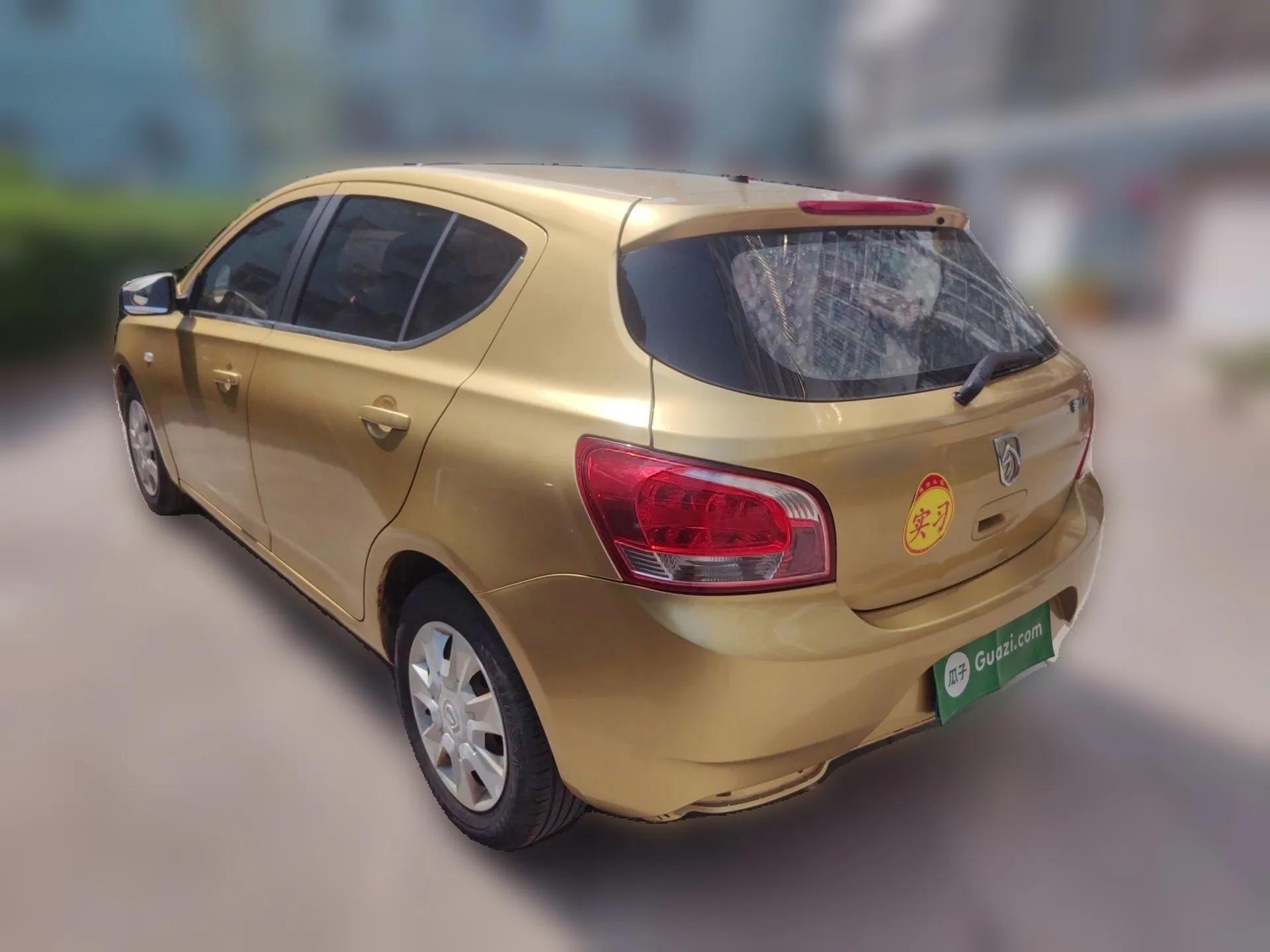 Baojun 610 2014 1.5L manual standard version — миниатюра 4