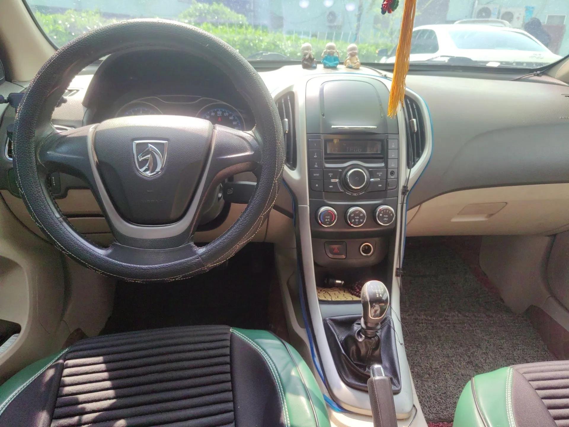 Baojun 610 2014 1.5L manual standard version — миниатюра 10