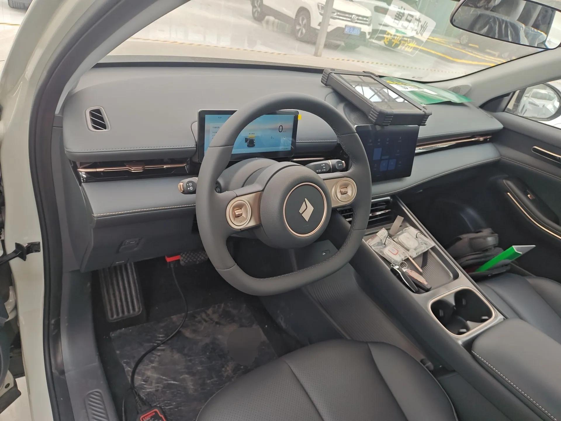 Baojun E6 2026 Model 500km Enjoyment Edition — миниатюра 12