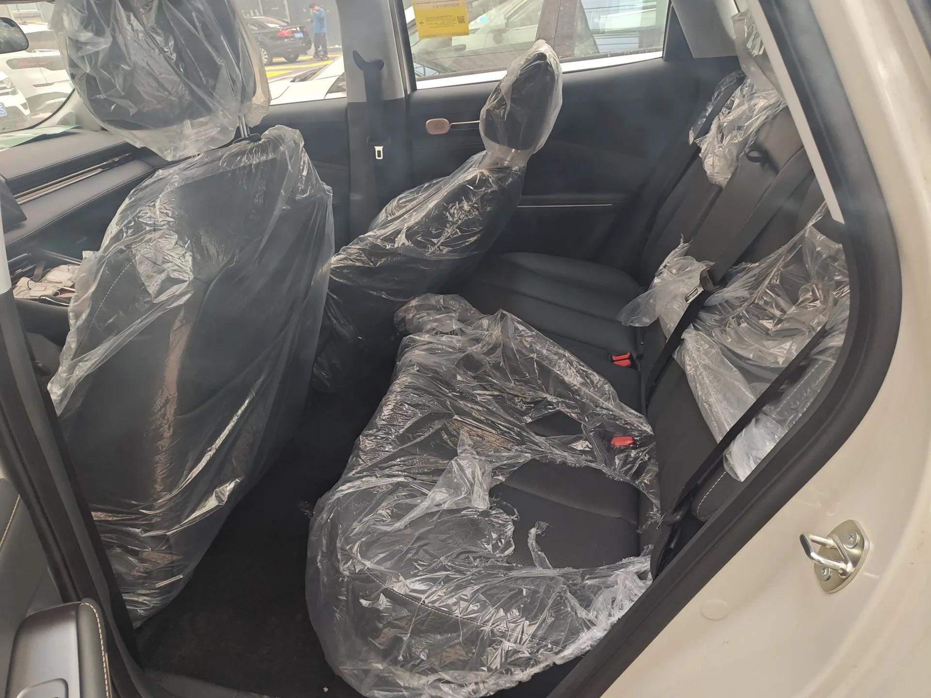 Baojun E6 2026 Model 500km Enjoyment Edition — миниатюра 19