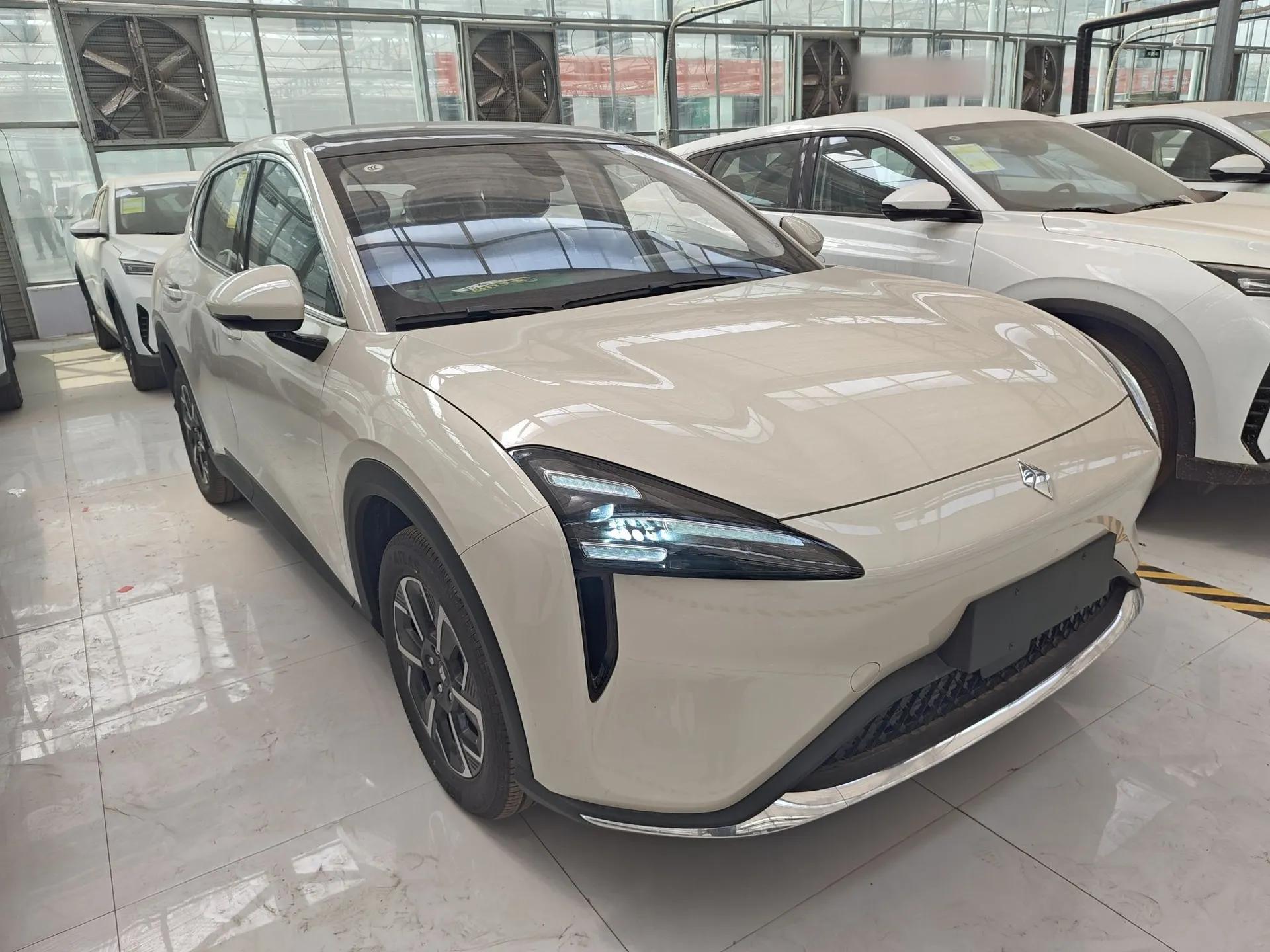 Baojun E6 2026 Model 500km Enjoyment Edition — миниатюра 6