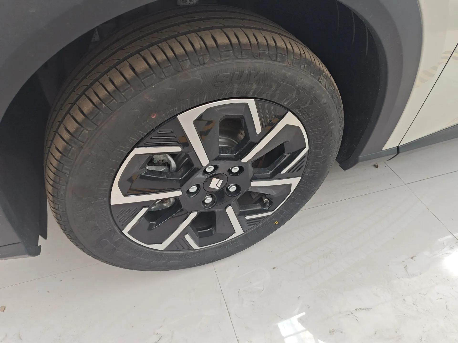 Baojun E6 2026 Model 500km Enjoyment Edition — миниатюра 9