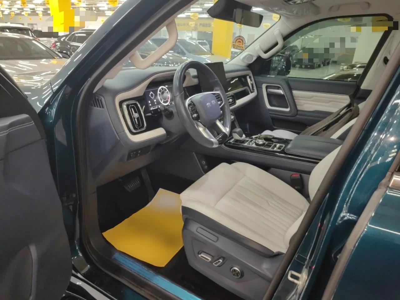 BAIC Off-Road BJ60 2022 2.0T Weekend Edition Five-Seater — миниатюра 19