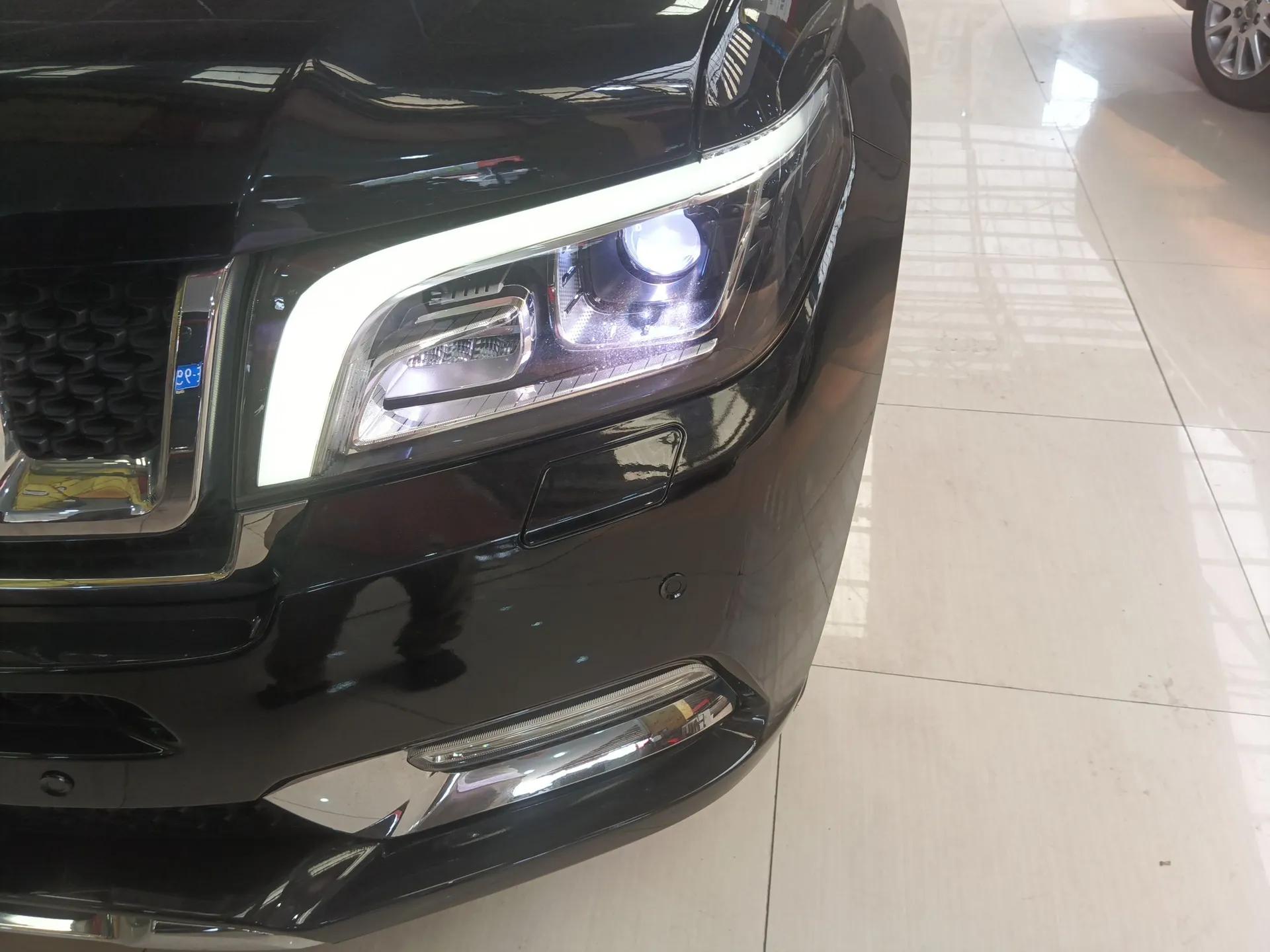 BAIC Off-Road BJ90 2021 3.0T Zhenrong Edition — миниатюра 5