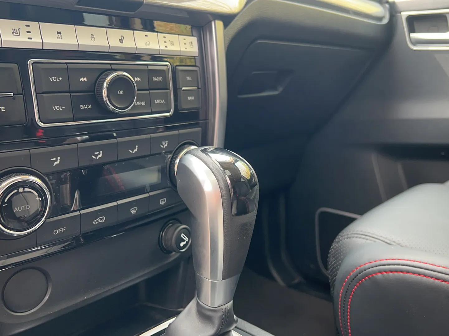 BAIC Off-Road BJ80 2019 2.3T Automatic Shengshi Huazhang Edition China VI Emission Standard — миниатюра 15