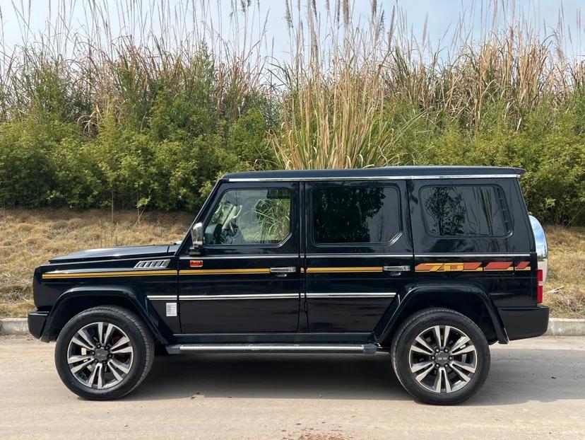 BAIC Off-Road BJ80 2019 2.3T Automatic Shengshi Huazhang Edition China VI Emission Standard — миниатюра 8
