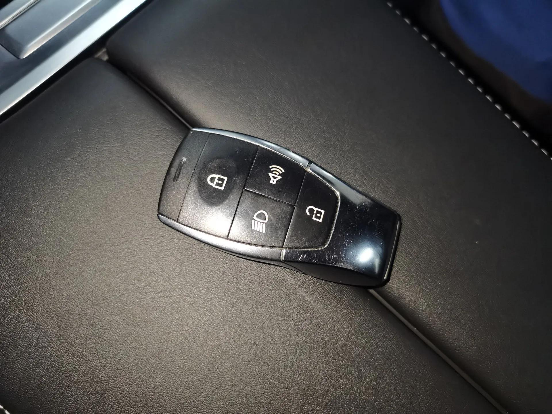 BAIC Off-Road F40 2021 2.0T Automatic Cube Edition — миниатюра 12