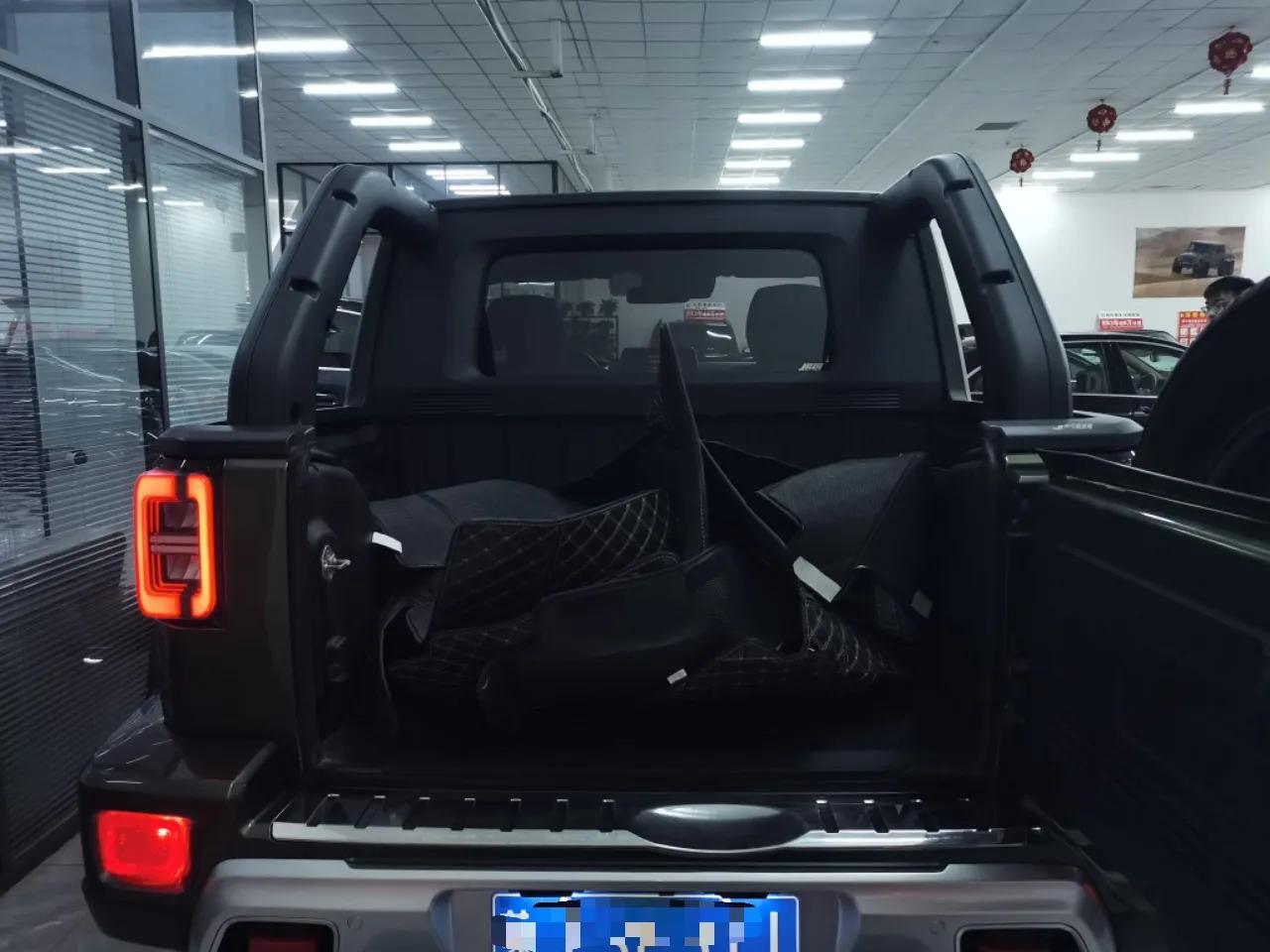 BAIC Off-Road F40 2021 2.0T Automatic Cube Edition — миниатюра 22