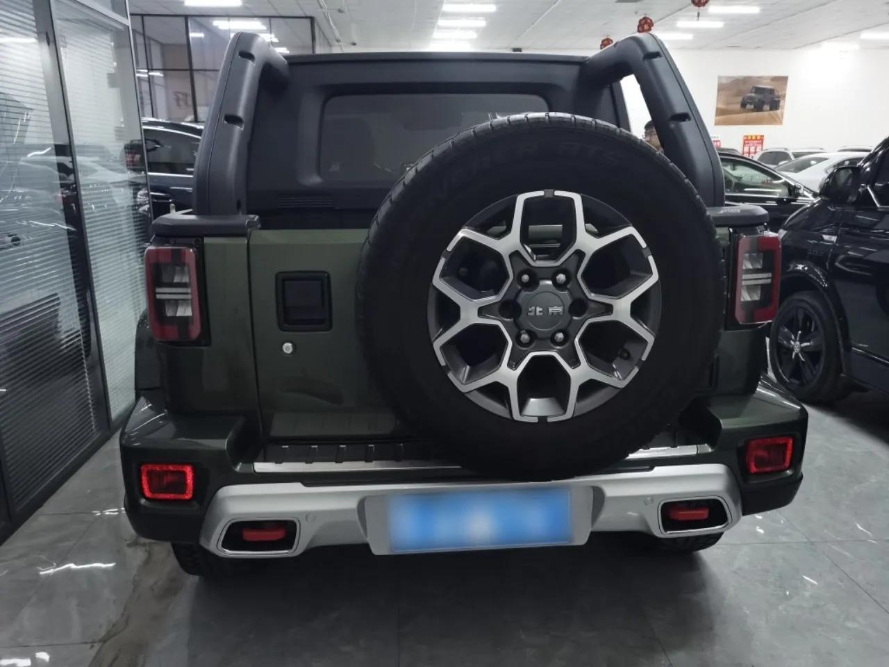 BAIC Off-Road F40 2021 2.0T Automatic Cube Edition — миниатюра 5