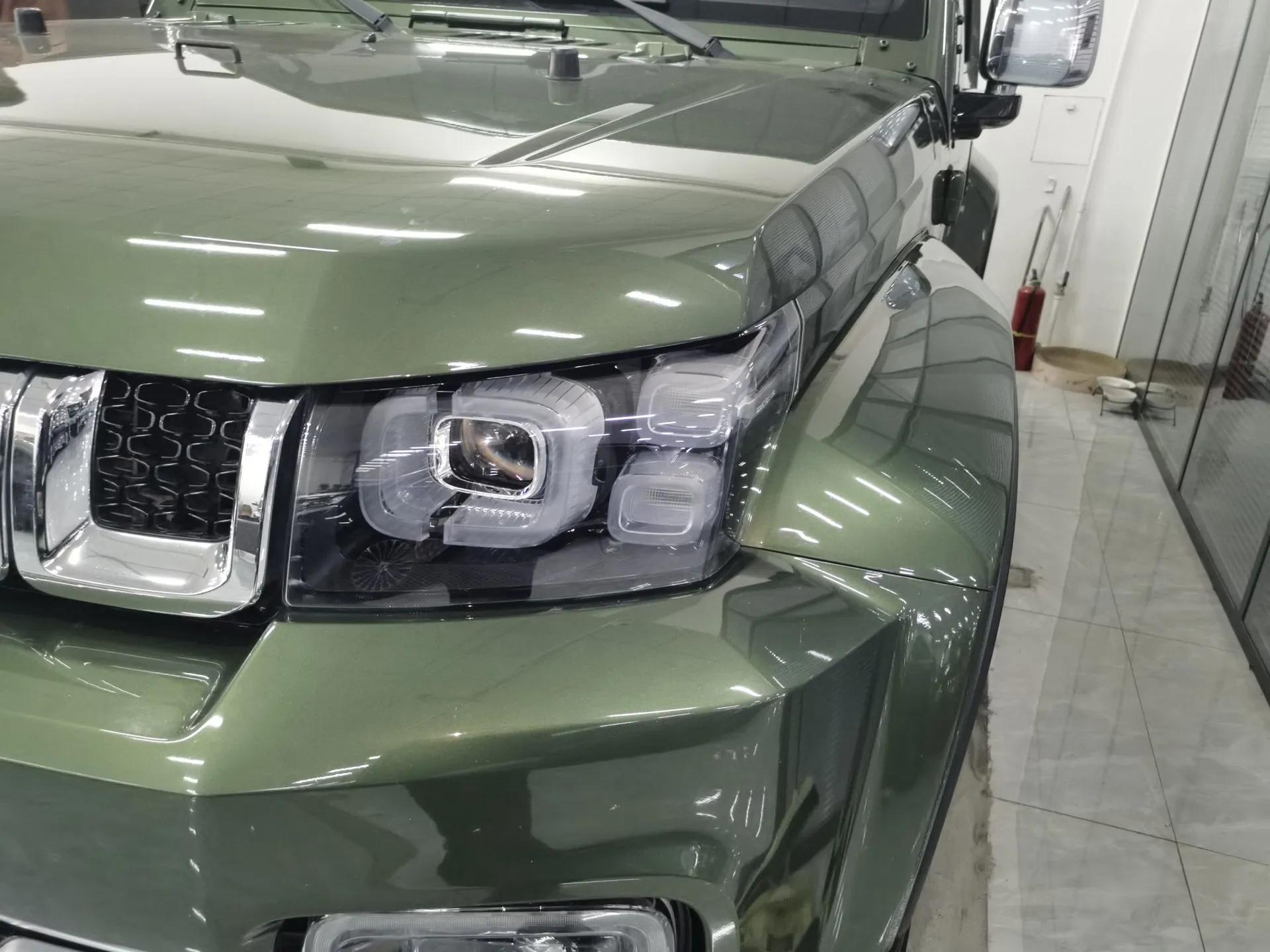 BAIC Off-Road F40 2021 2.0T Automatic Cube Edition — миниатюра 9