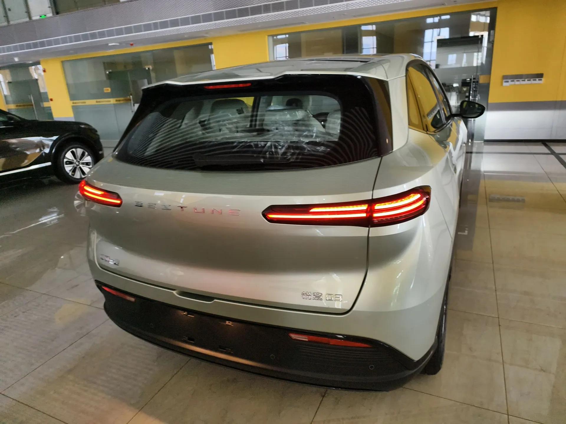 Bestune Yueyi 03 2025 445km Joyful Edition — миниатюра 5