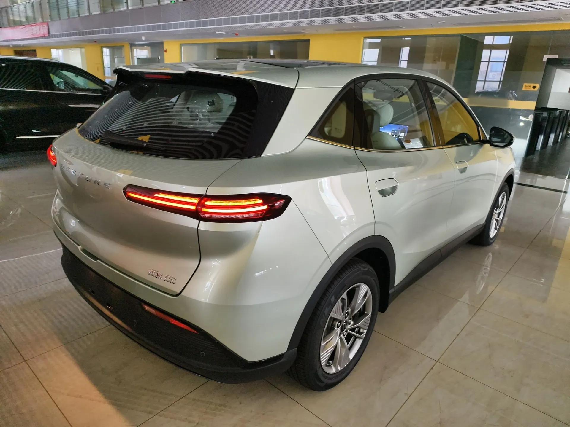 Bestune Yueyi 03 2025 445km Joyful Edition — миниатюра 6