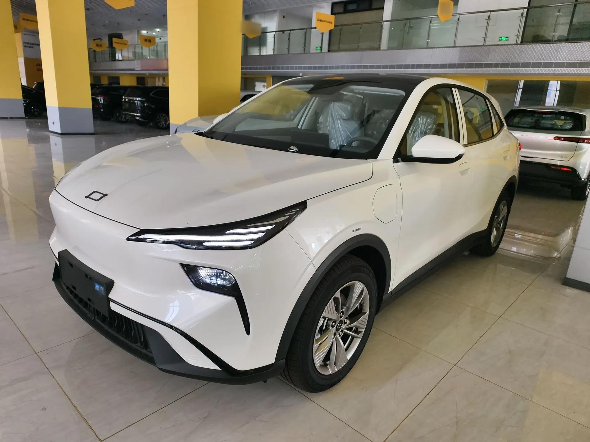 Bestune Yueyi 03 2025 445km Joyful Edition — миниатюра 1