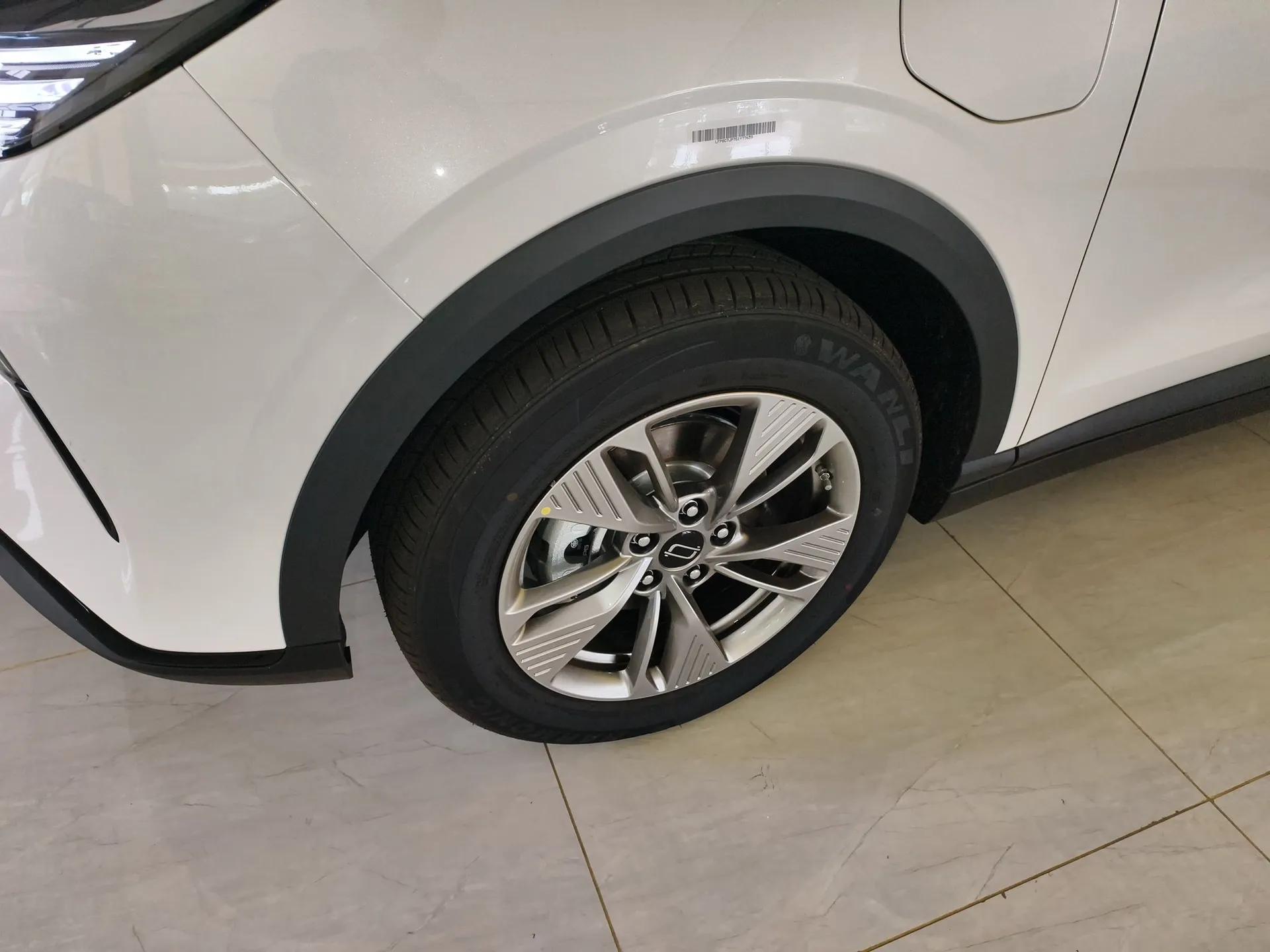 Bestune Yueyi 03 2025 445km Joyful Edition — миниатюра 8