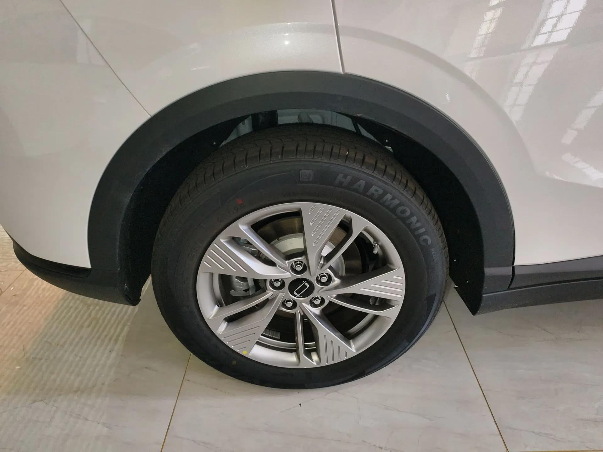 Bestune Yueyi 03 2025 445km Joyful Edition — миниатюра 10
