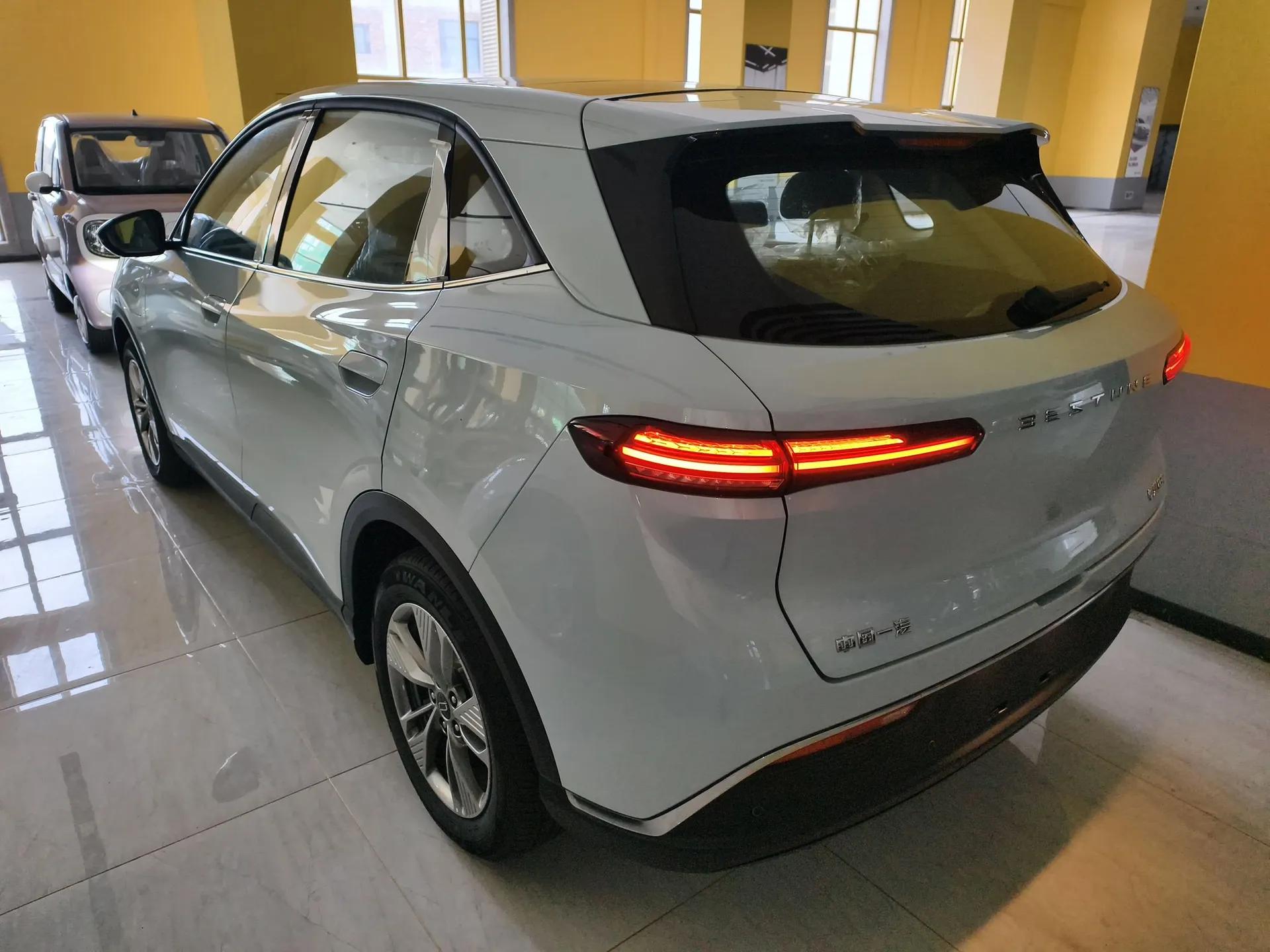 Bestune Yueyi 03 2025 445km Joyful Edition — миниатюра 4