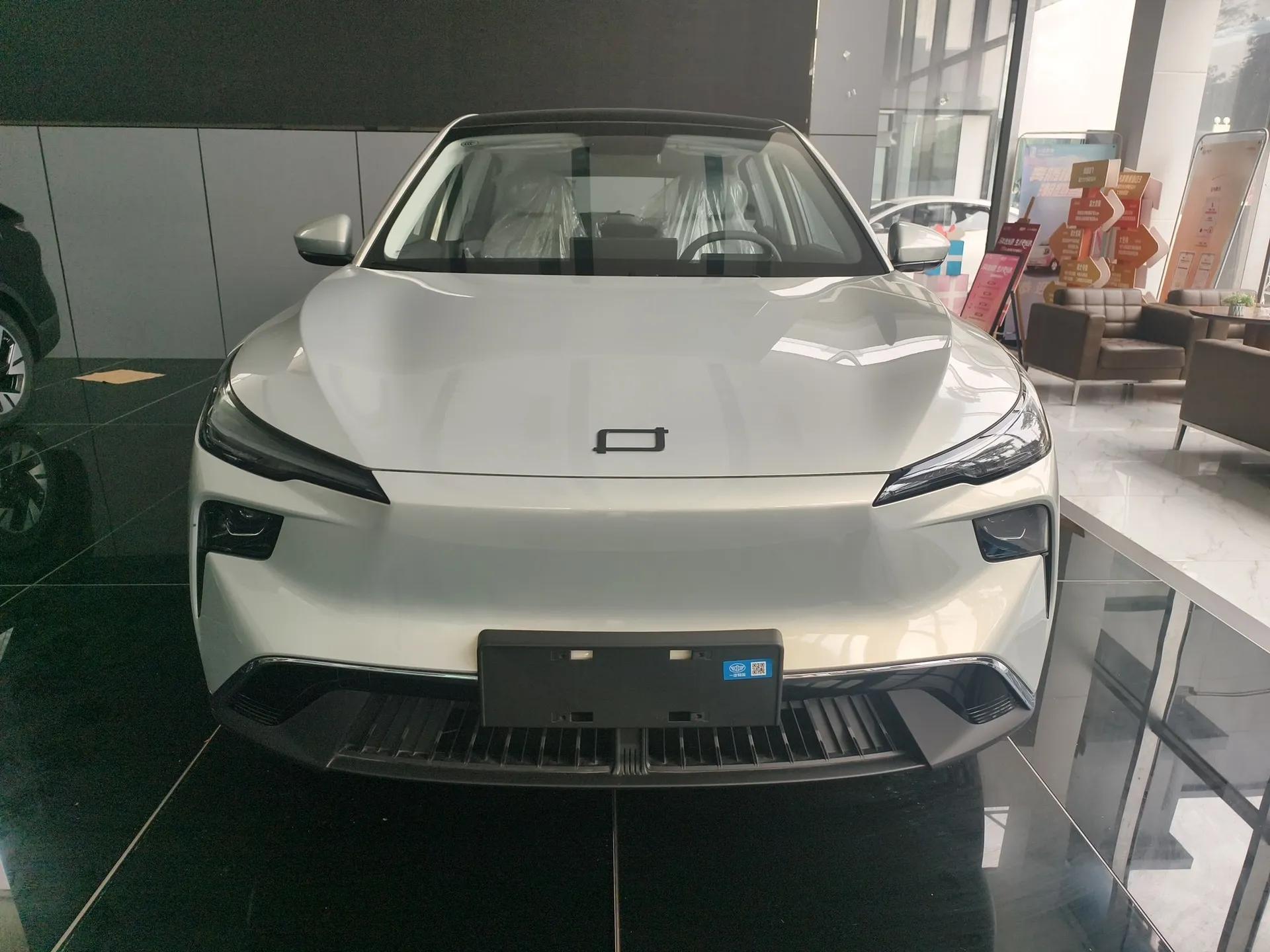 Bestune Yueyi 03 2025 445km Joyful Edition — миниатюра 2