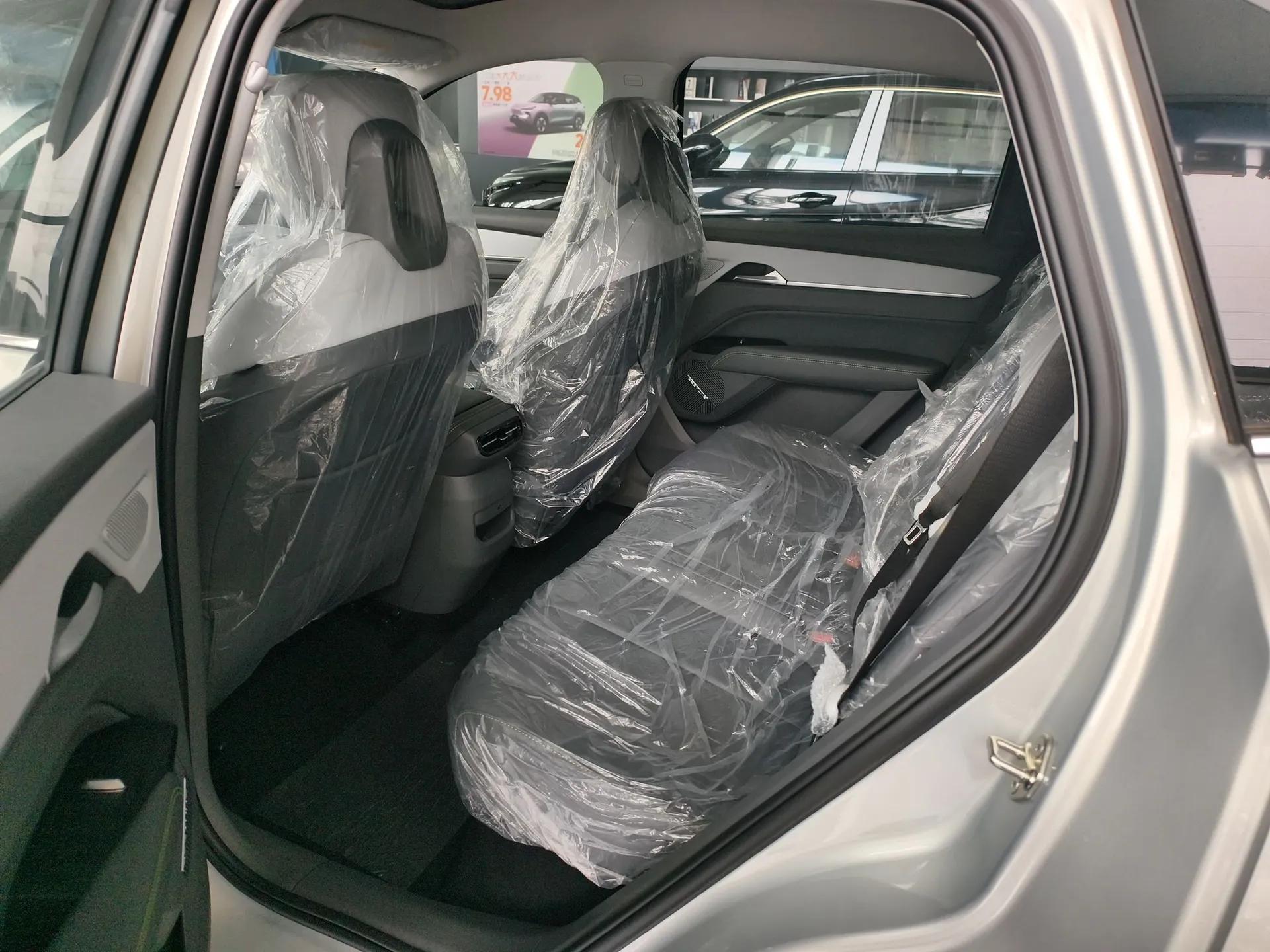 Bestune Yueyi 03 2025 445km Joyful Edition — миниатюра 20