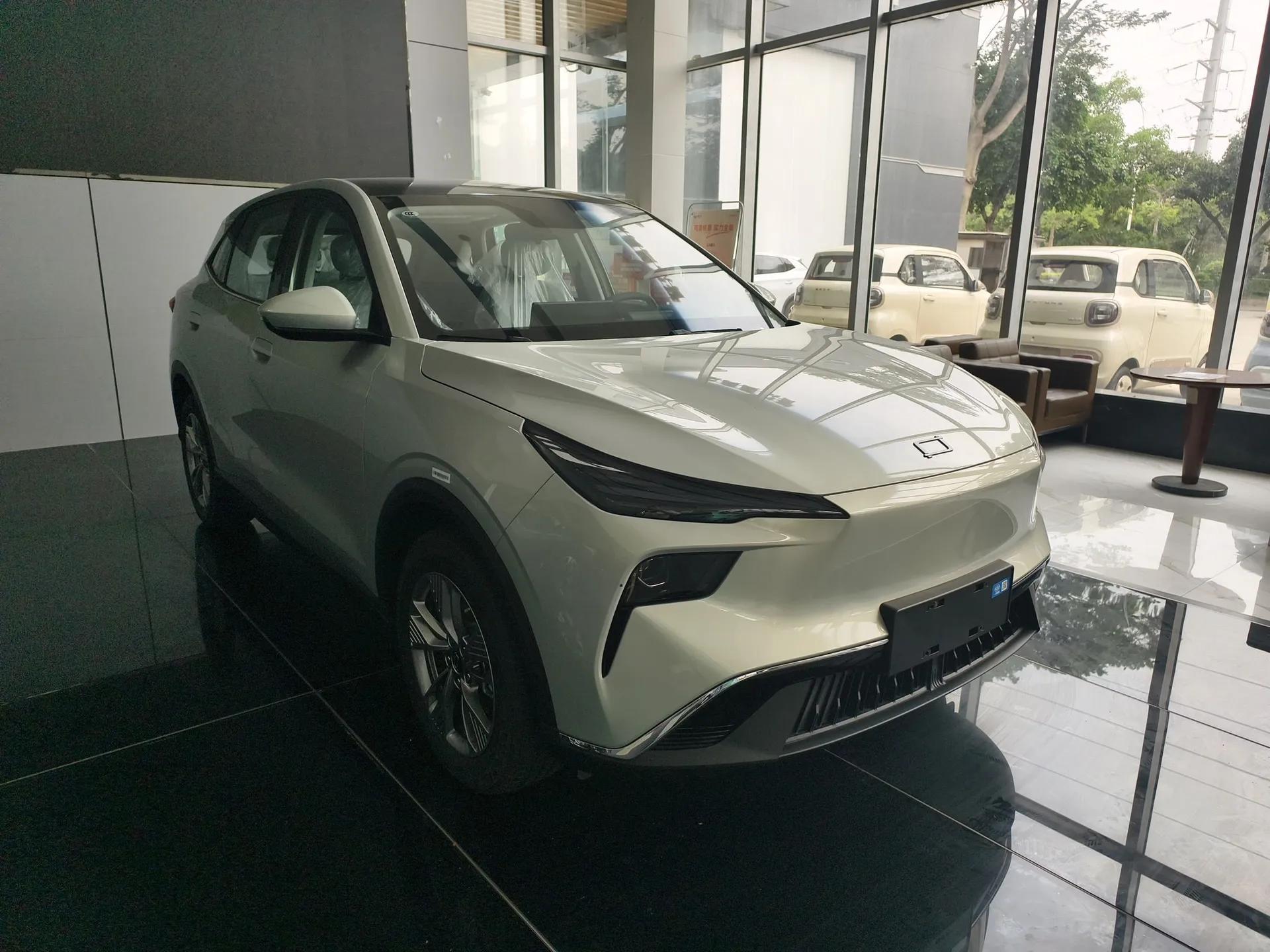 Bestune Yueyi 03 2025 445km Joyful Edition — миниатюра 3